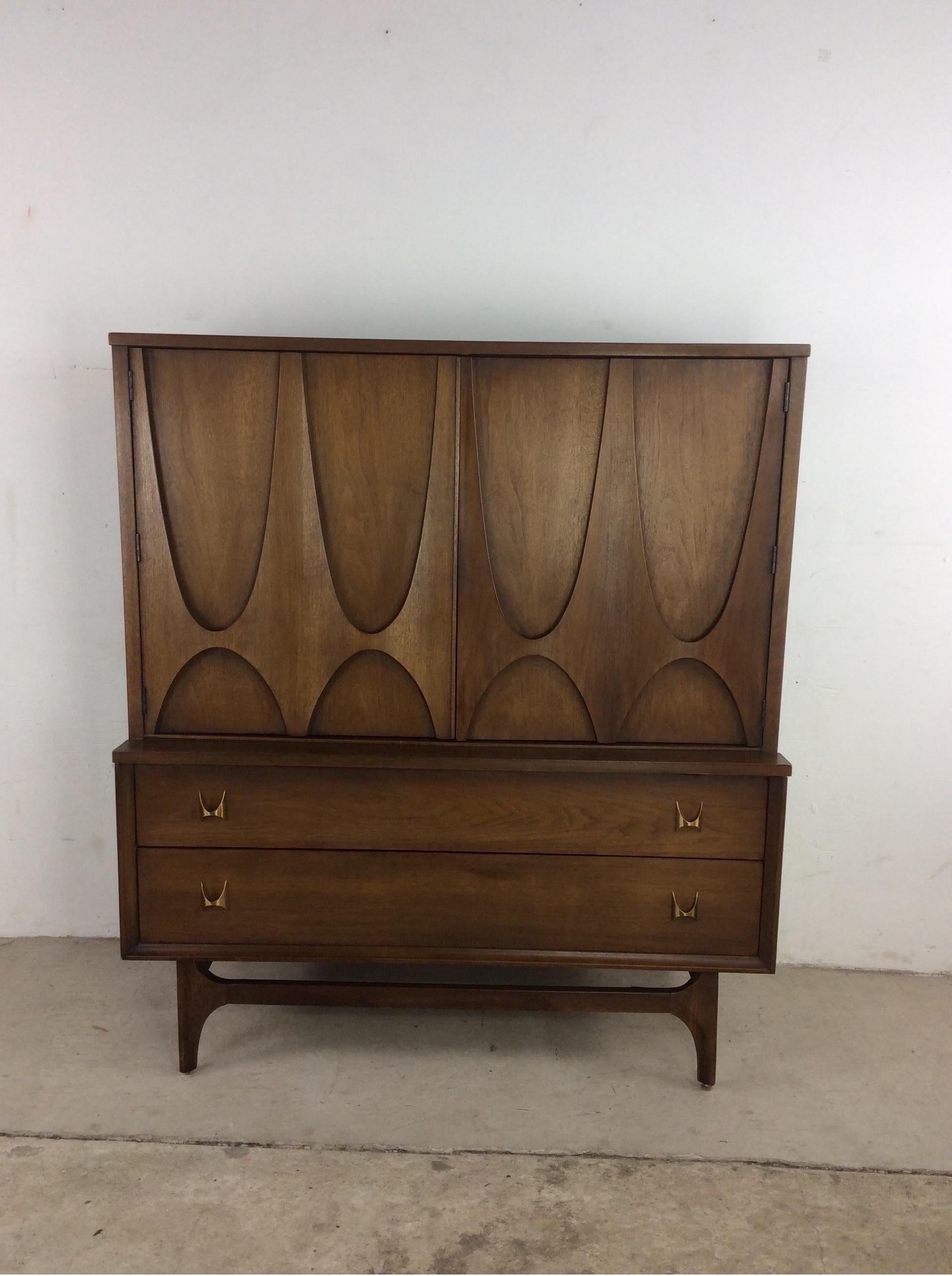 Mid-Century Modern Gentleman’s Chest by Broyhill Brasilia 7