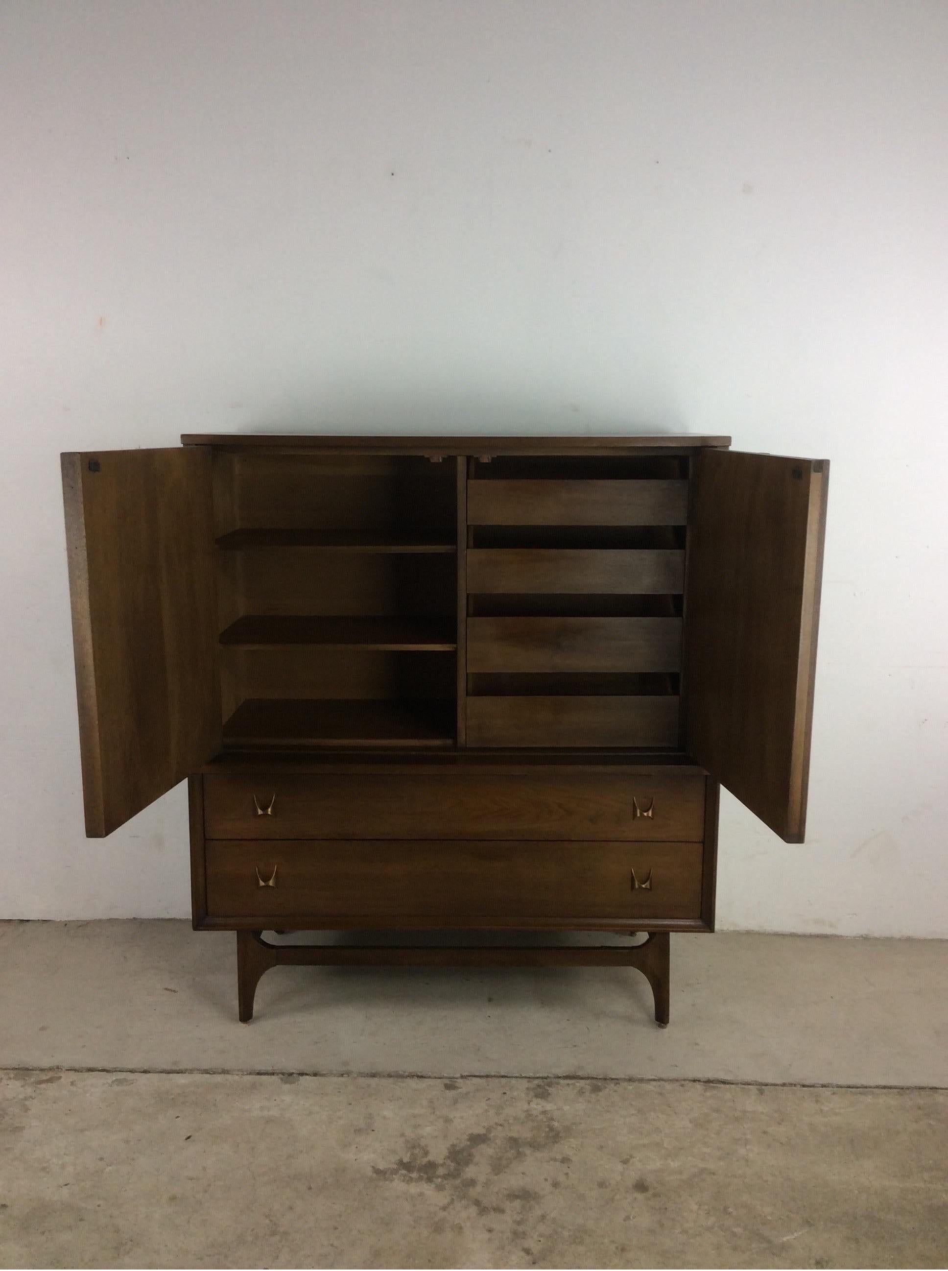 Mid-Century Modern Gentleman’s Chest by Broyhill Brasilia 1