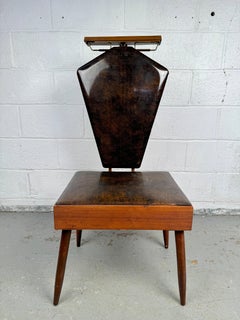 Moderner Herren- Valet Chair aus der Mitte des Jahrhunderts von Pearl-Wick