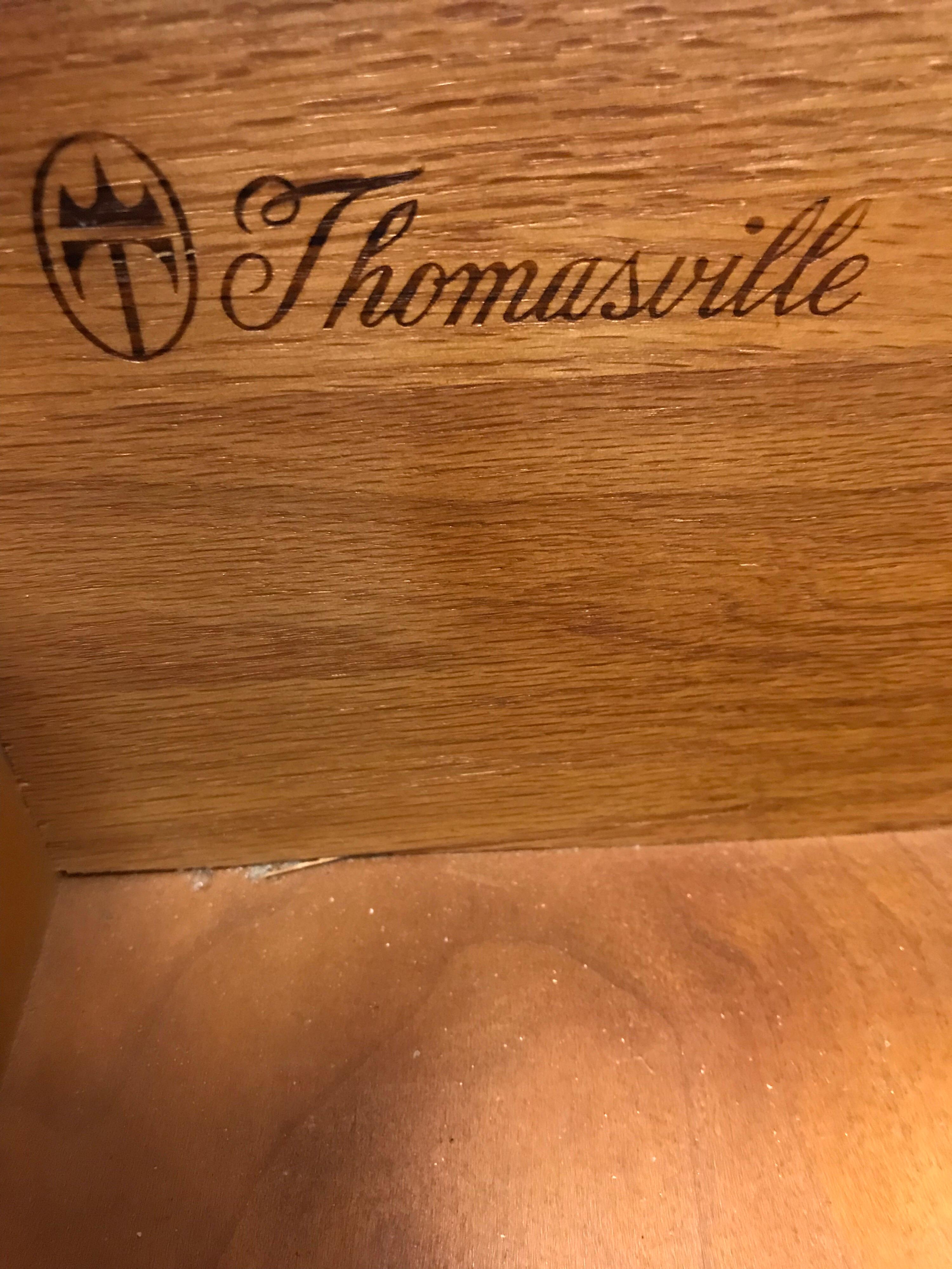 Armoire commode pour homme moderne du milieu du siècle Commode Thomasville pour homme Bon état à West Hartford, CT