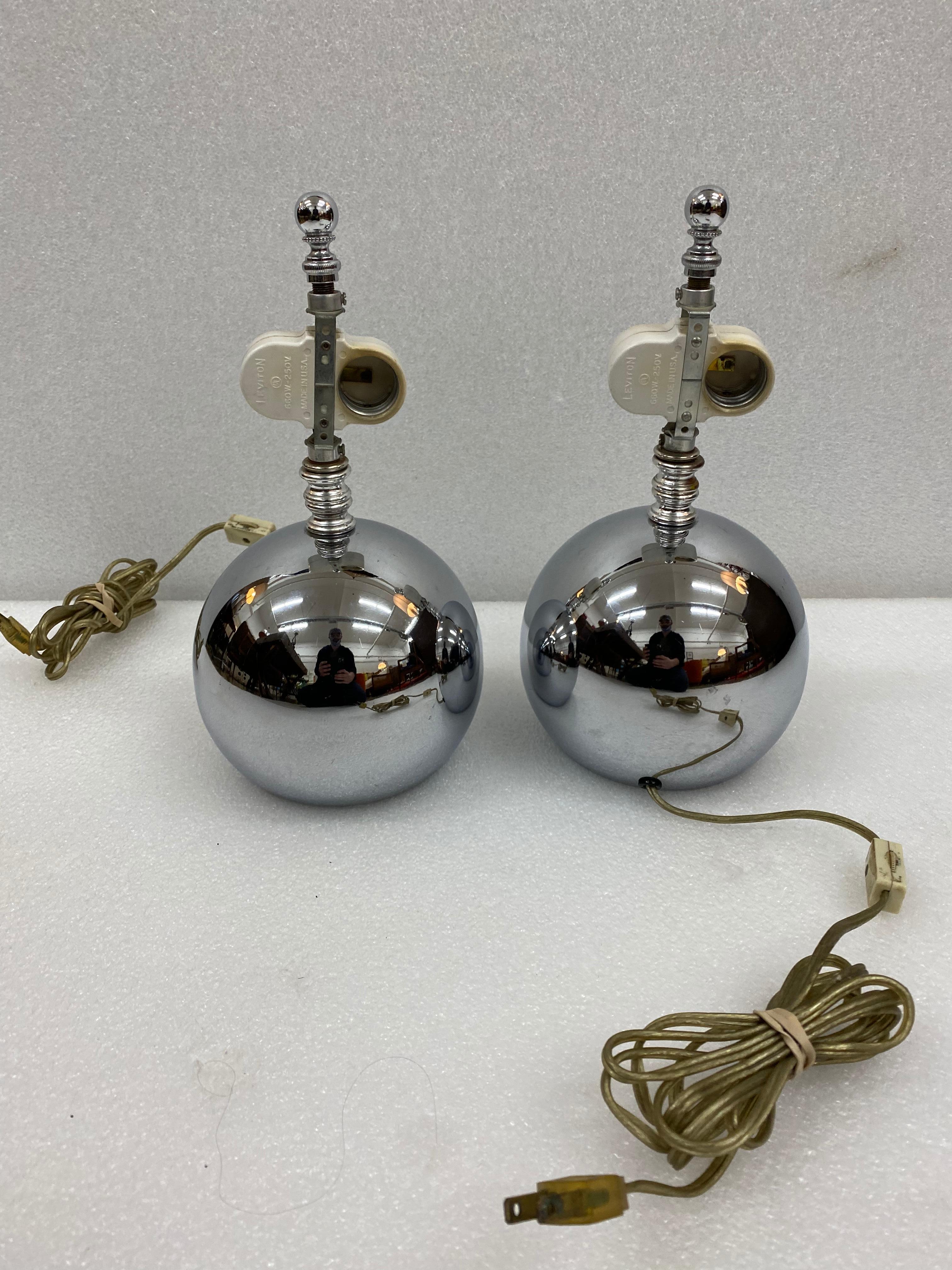 George Kovacs small single polished chrome ball lamp set. Perfect size for night tables, end tables, bookcases or desks. Pair of small George Kovacs polished chrome ball lamp. This hip style is Mid-Century Modern/Post Modern 1970s collectible. Lamps