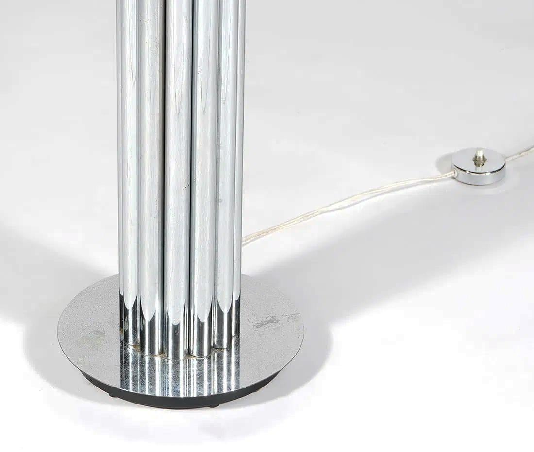 George Kovacs Chrom Stehlampe aus der Mitte des Jahrhunderts (Stahl) im Angebot