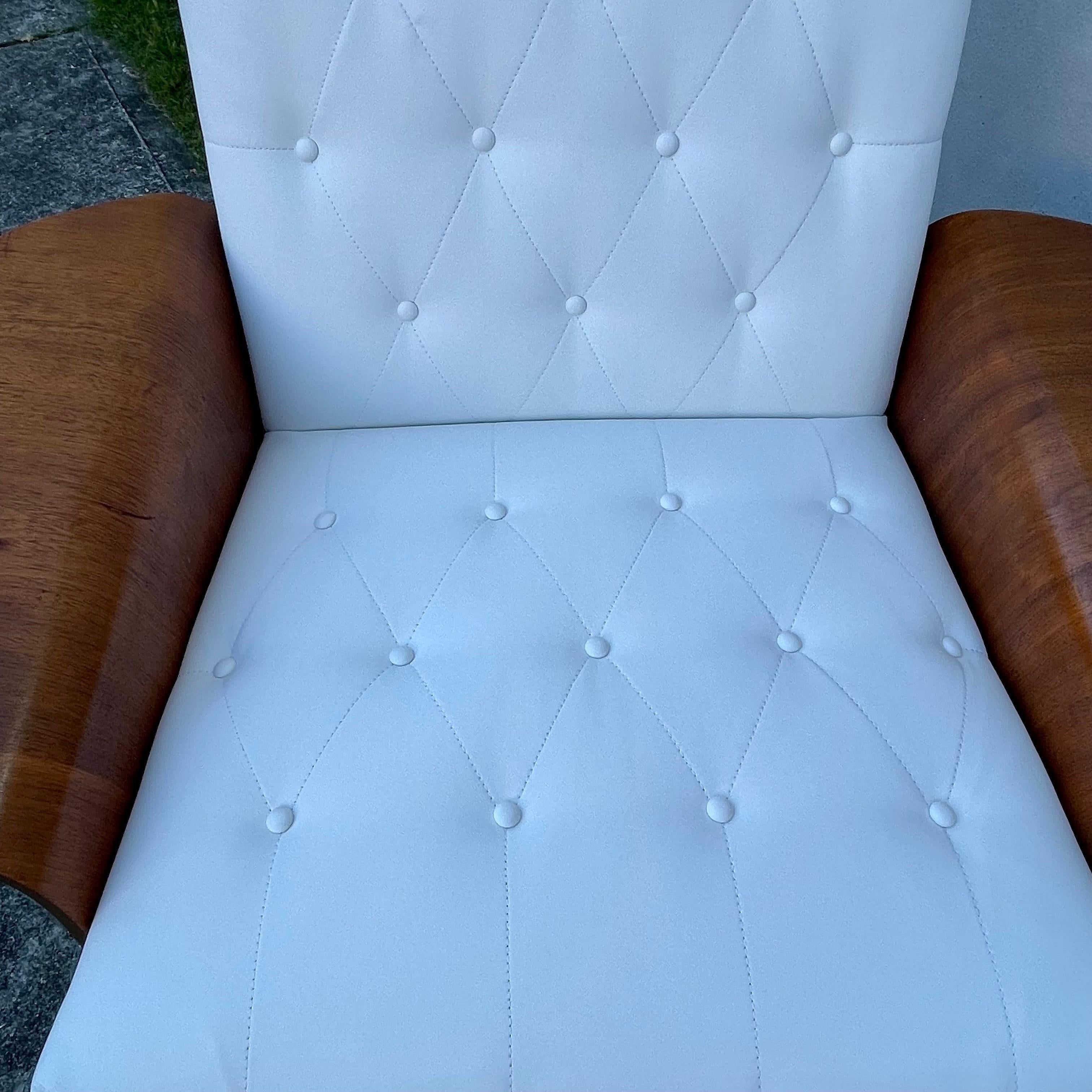 Mid Century Modern George Mulhauser Lounge Chair & Ottoman in White Faux Leather For Sale 8