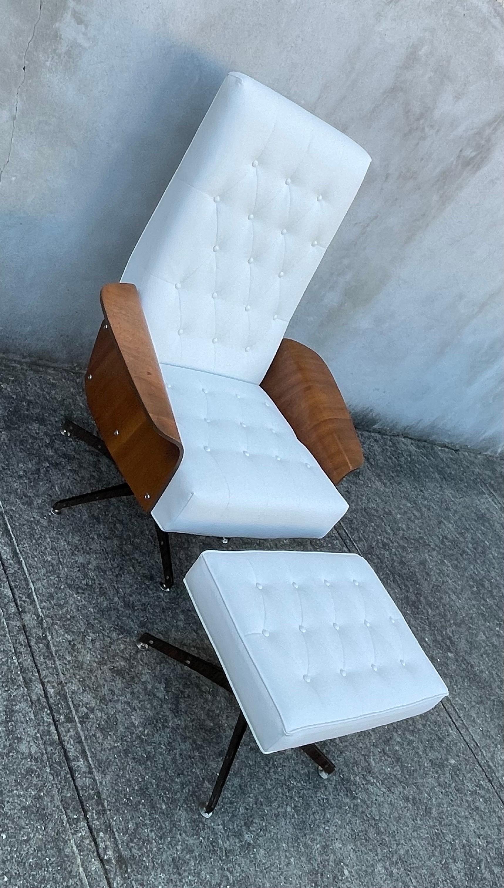 American Mid Century Modern George Mulhauser Lounge Chair & Ottoman in White Faux Leather For Sale