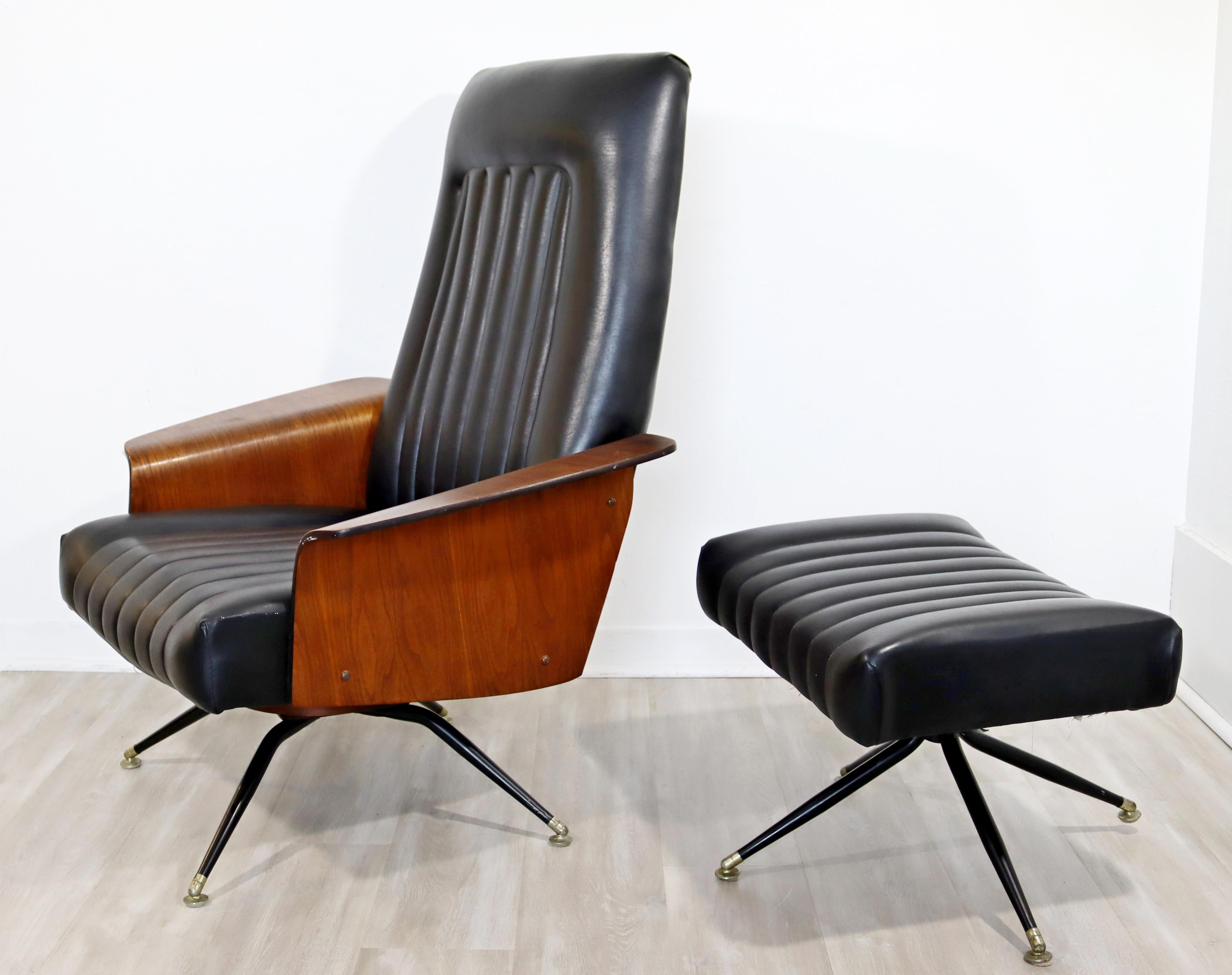 Mid-Century Modern George Mulhauser Mr. Lounge Chair & Ottoman Walnut, 1960s In Good Condition In Keego Harbor, MI