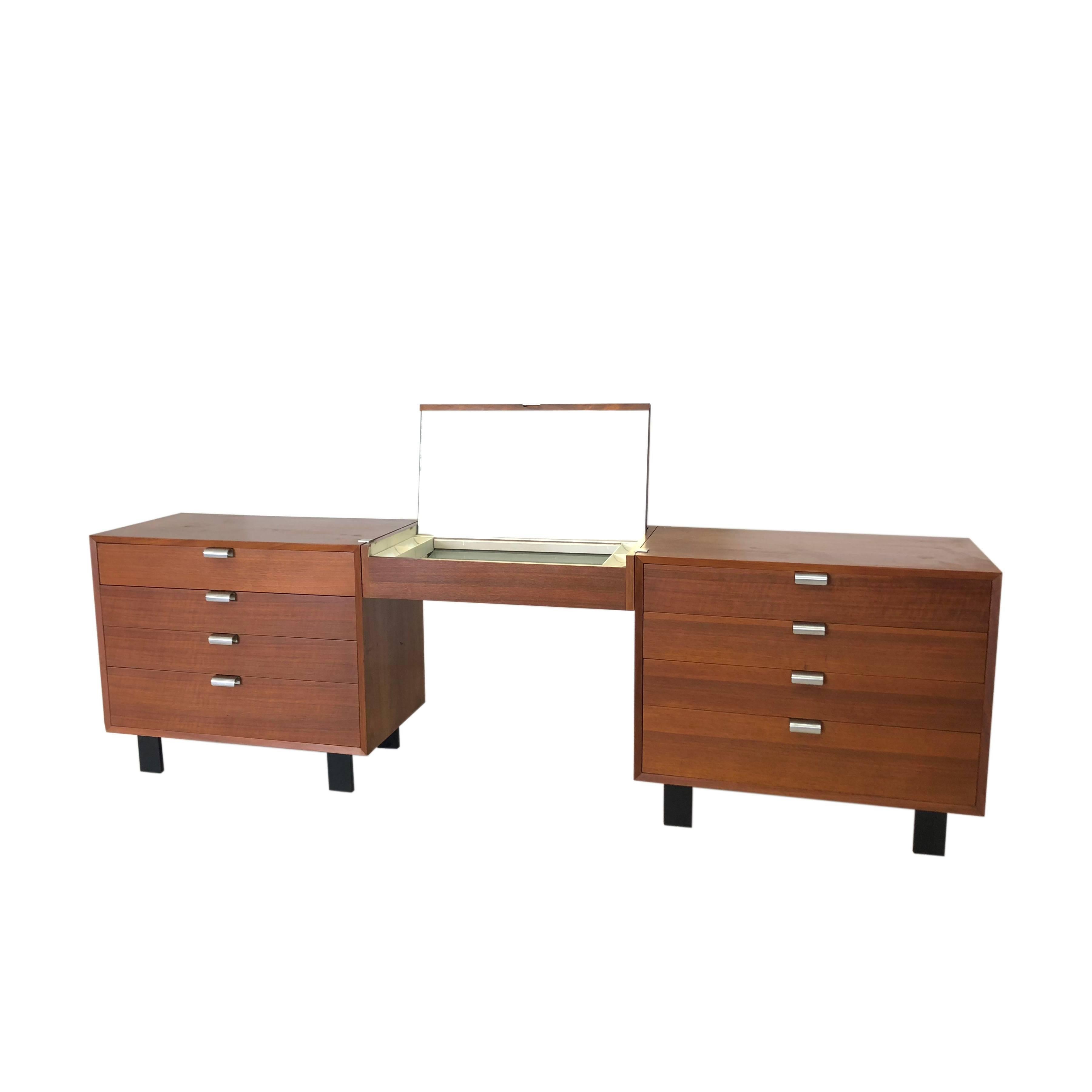 Mid-Century Modern George Nelson for Herman Miller Double Dresser with Floating For Sale 3