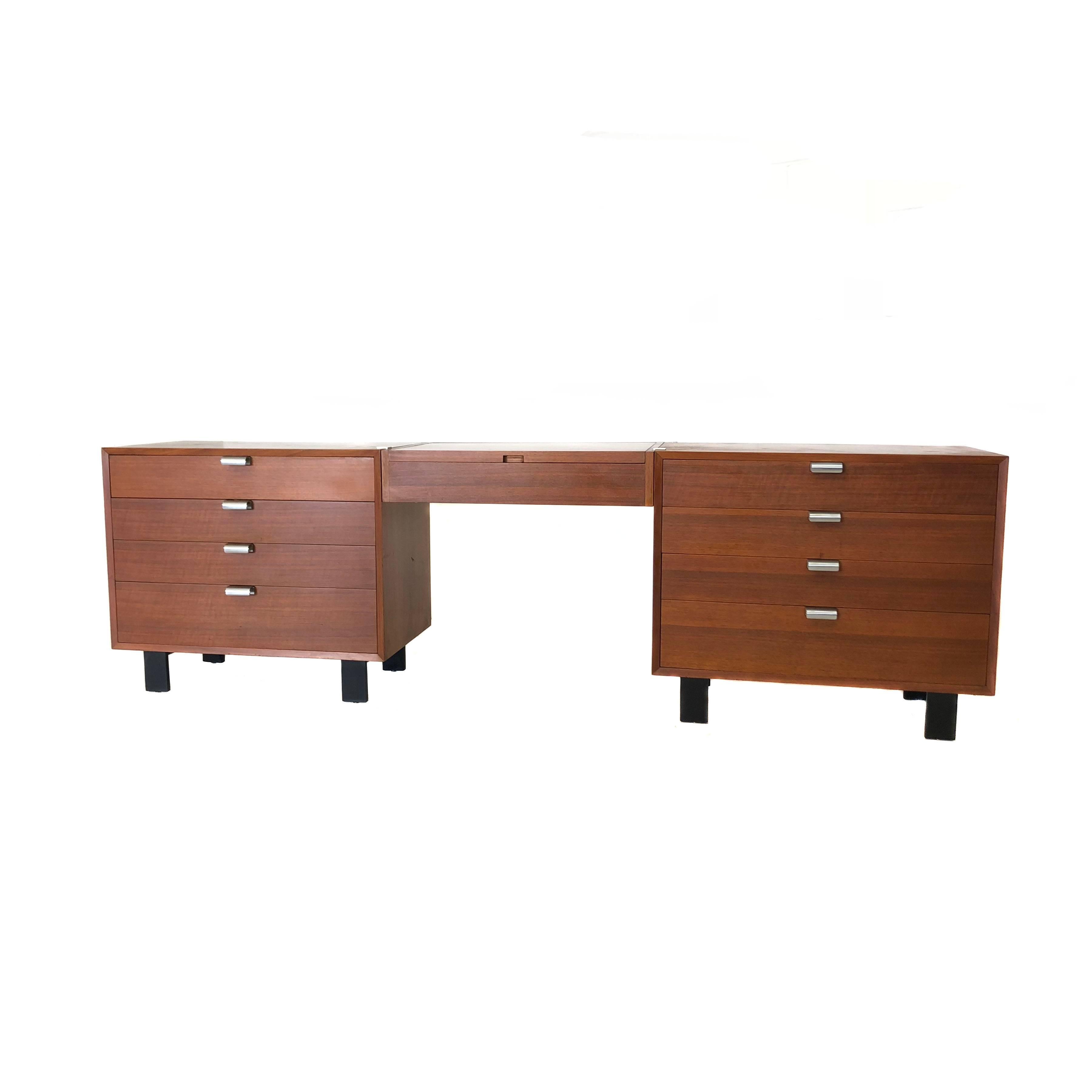 Mid-Century Modern George Nelson for Herman Miller Double Dresser with Floating For Sale 4