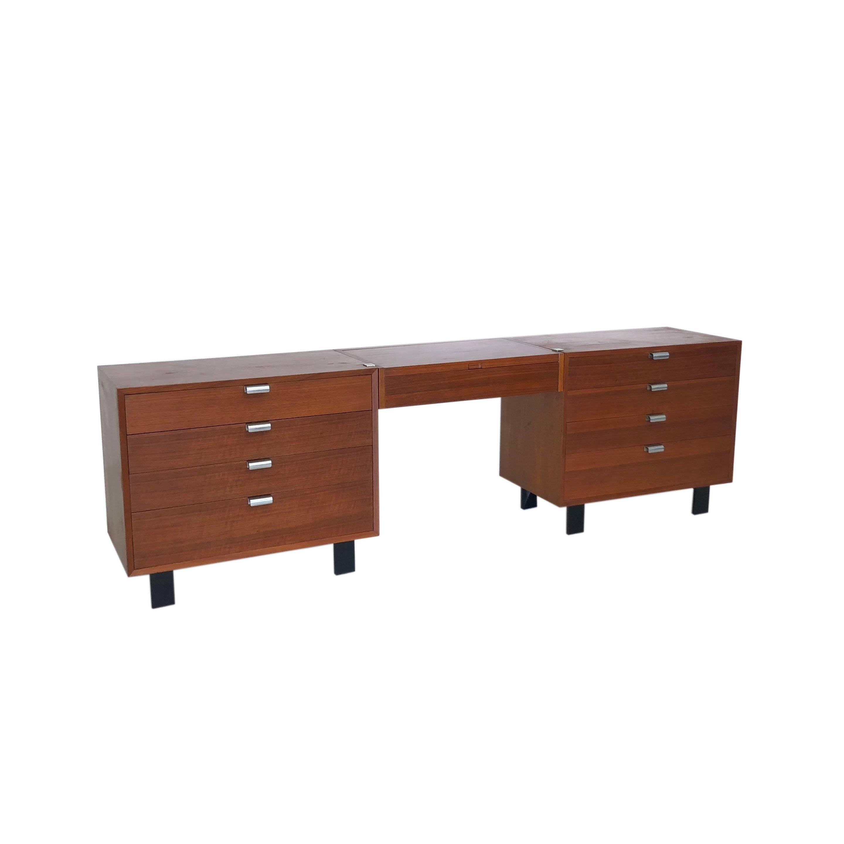 20th Century Mid-Century Modern George Nelson for Herman Miller Double Dresser with Floating For Sale