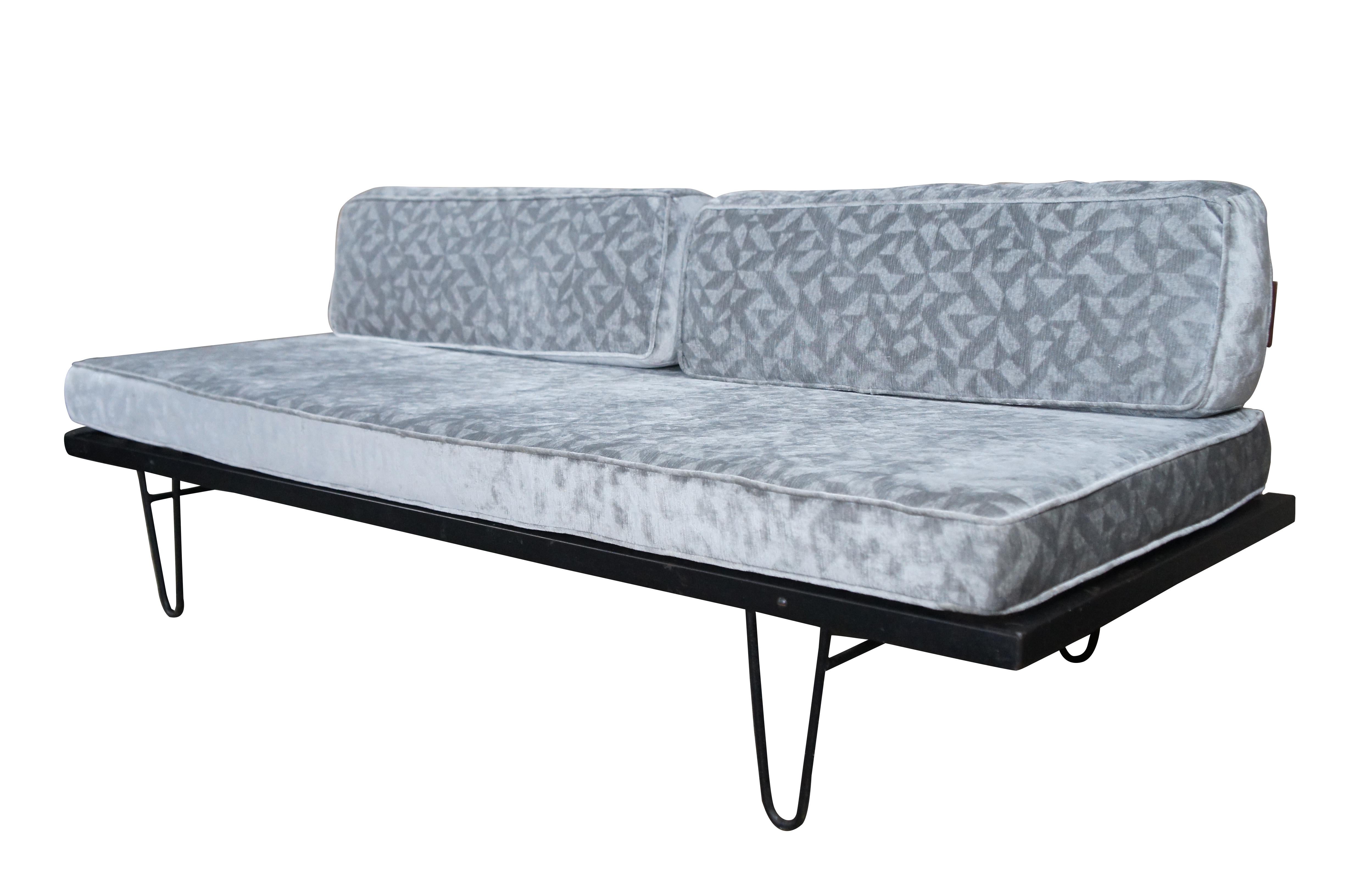 Mid century modern George Nelson for Herman Miller Case Study daybed / sofa / couch / chaise lounge featuring iron hairpin legs with pine back support and upholstered cushions.

Dimensions:
75