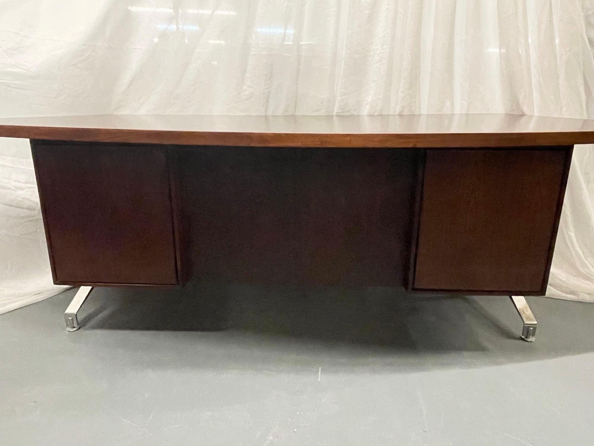Mid-Century Modern George Nelson Style Partners / Executive Desk, Rosewood For Sale 1