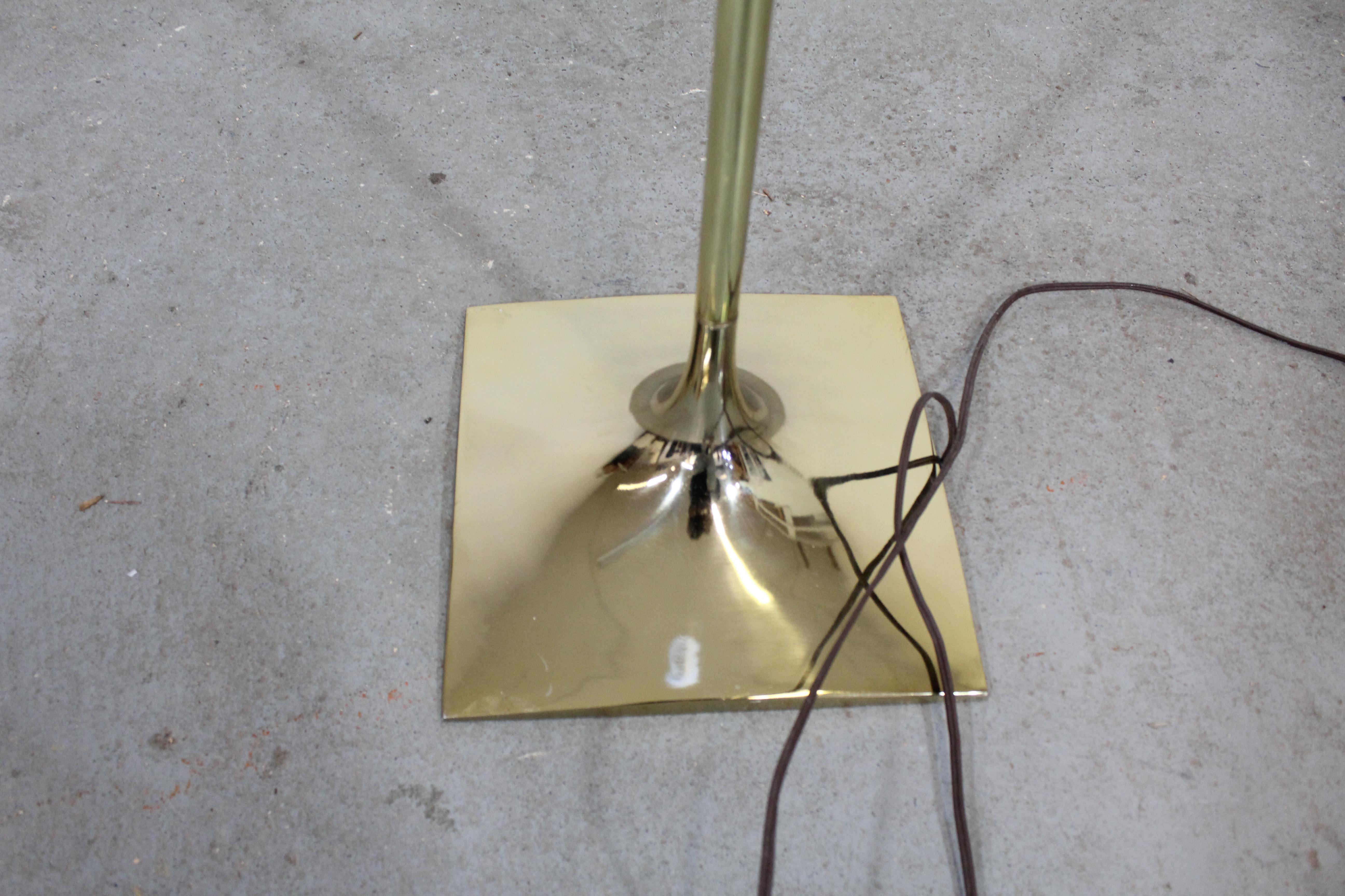 Moderne Gerald Thurston Tulpenlampe aus der Mitte des Jahrhunderts (Moderne der Mitte des Jahrhunderts) im Angebot