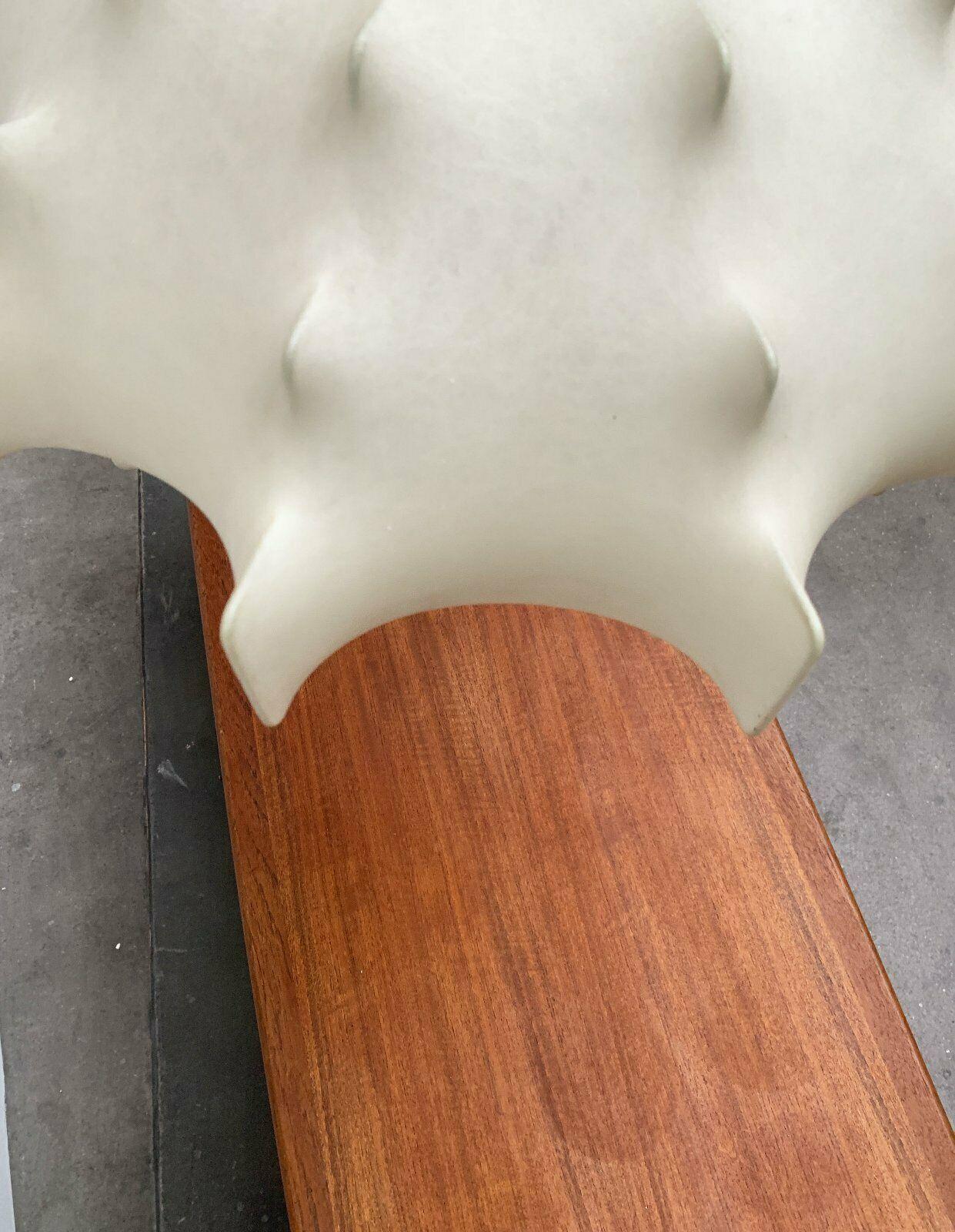 Moderne deutsche Cocoon-Hängeleuchte aus der Jahrhundertmitte von Friedel Wauer für Goldkant im Angebot 4