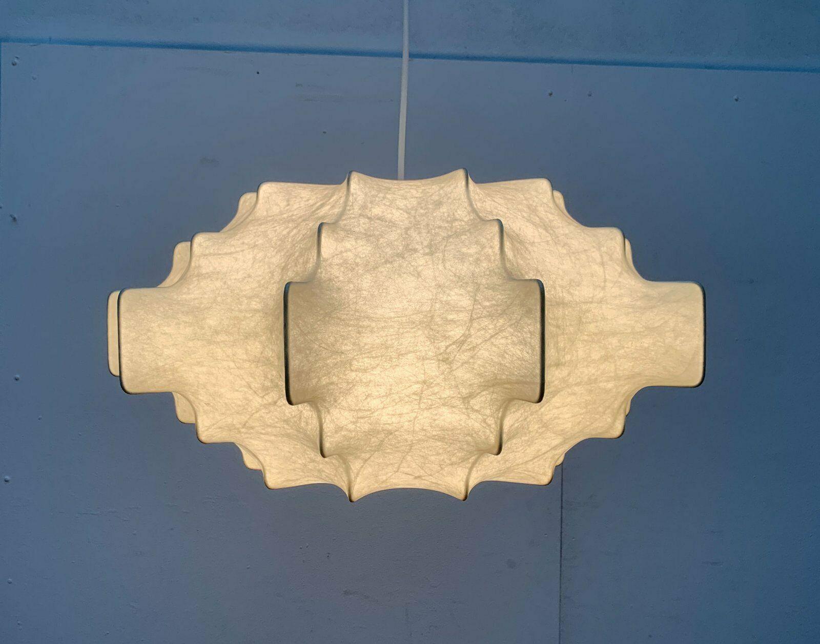 Moderne deutsche Cocoon-Hängeleuchte aus der Jahrhundertmitte von Friedel Wauer für Goldkant im Angebot 9