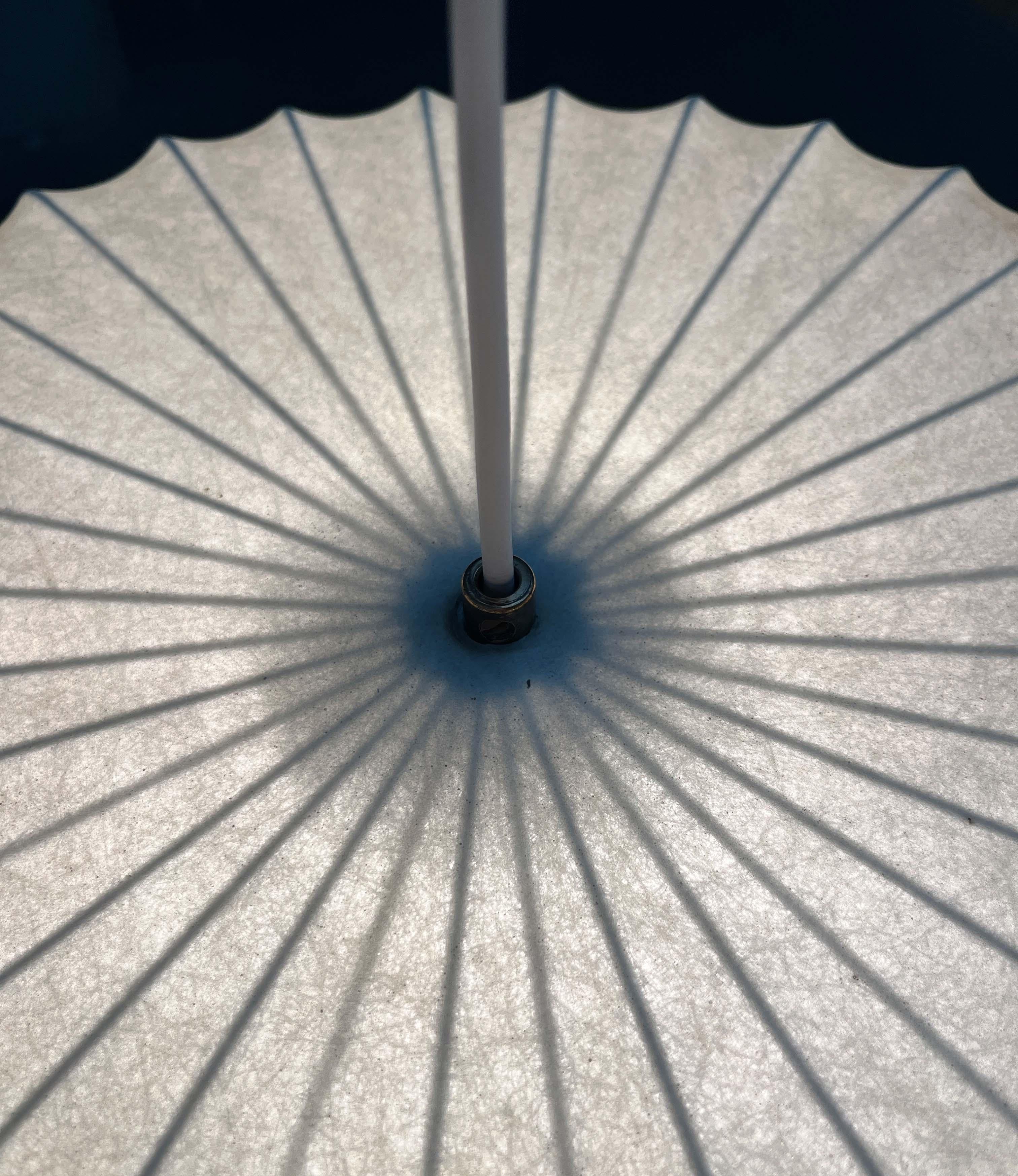 Lampada a sospensione a bozzolo tedesca di metà secolo Friedel Wauer Goldkant, anni '60 in vendita 6