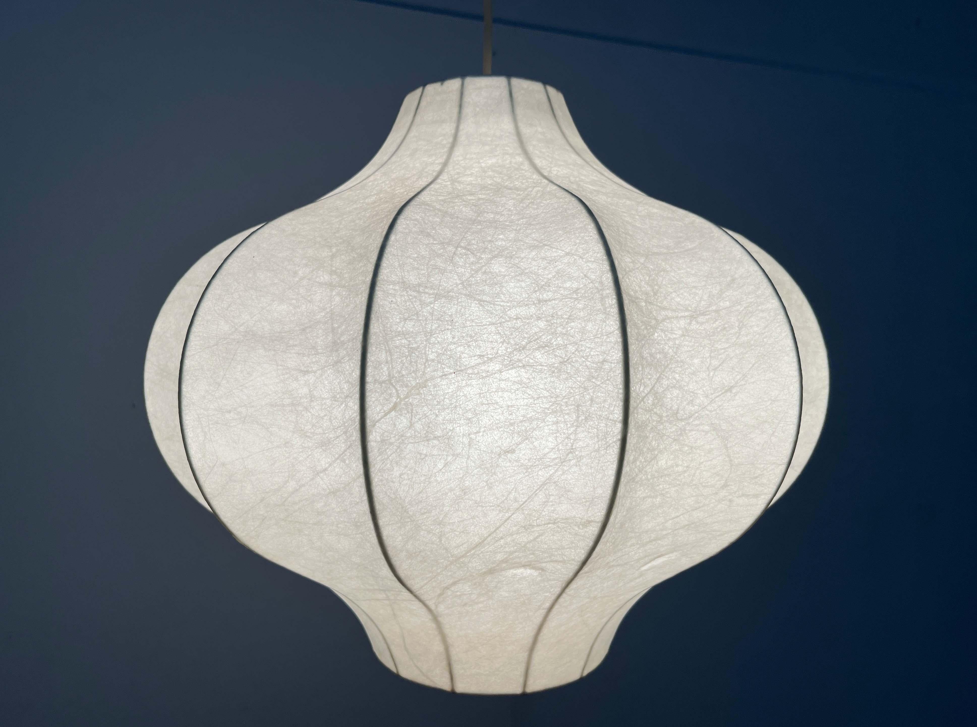 Lámpara colgante Cocoon alemana de mediados de siglo Friedel Wauer Goldkant, años 60 en venta 10