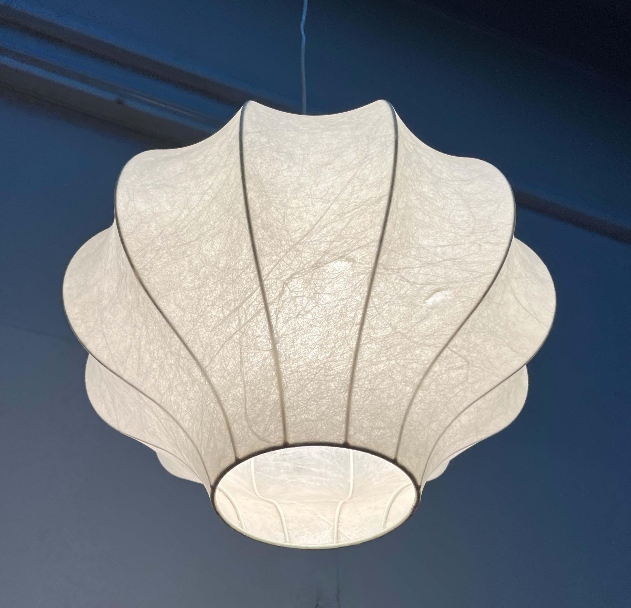 Lámpara colgante Cocoon alemana de mediados de siglo Friedel Wauer Goldkant, años 60 en venta 11