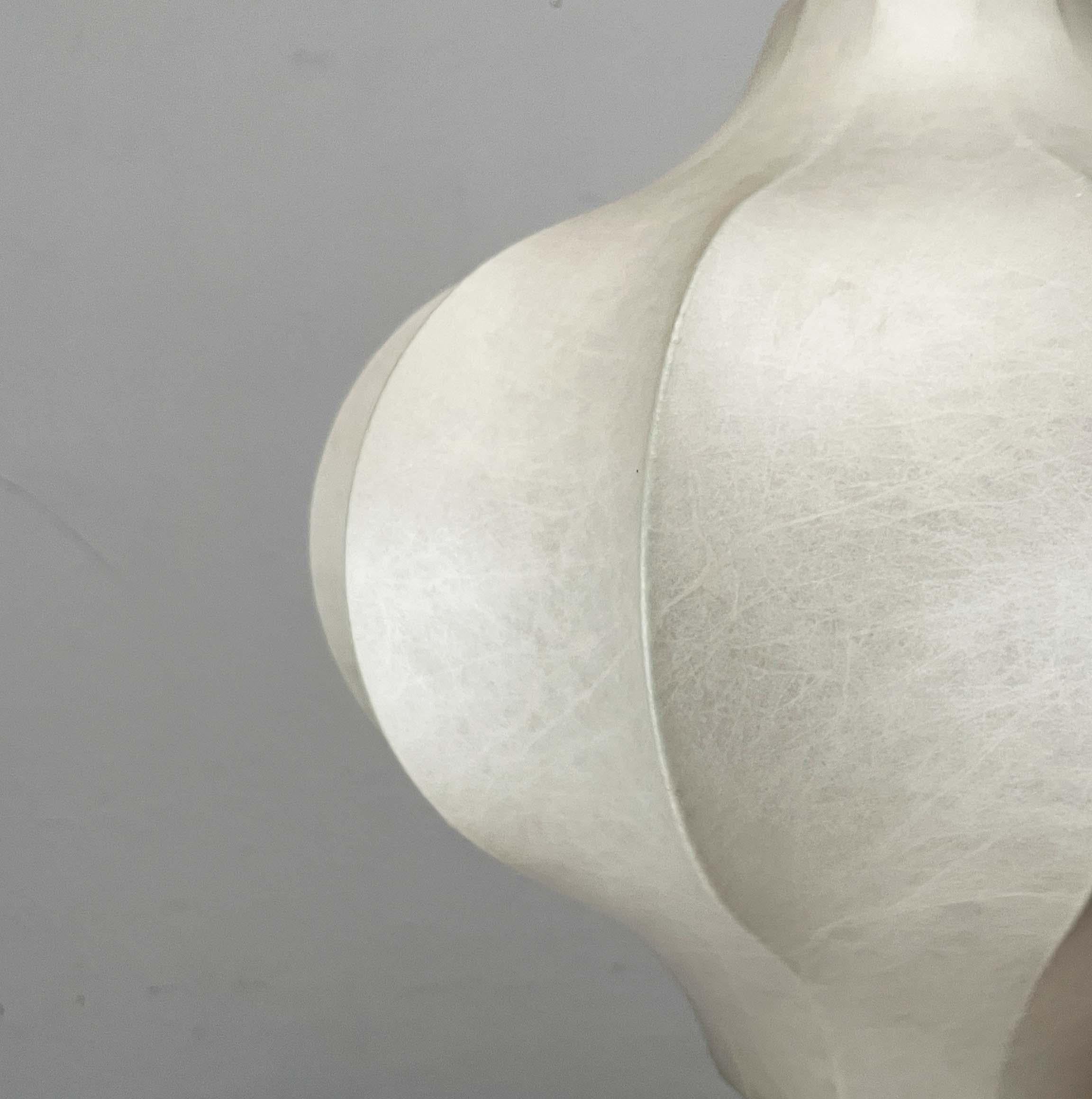 Lámpara colgante Cocoon alemana de mediados de siglo Friedel Wauer Goldkant, años 60 en venta 12