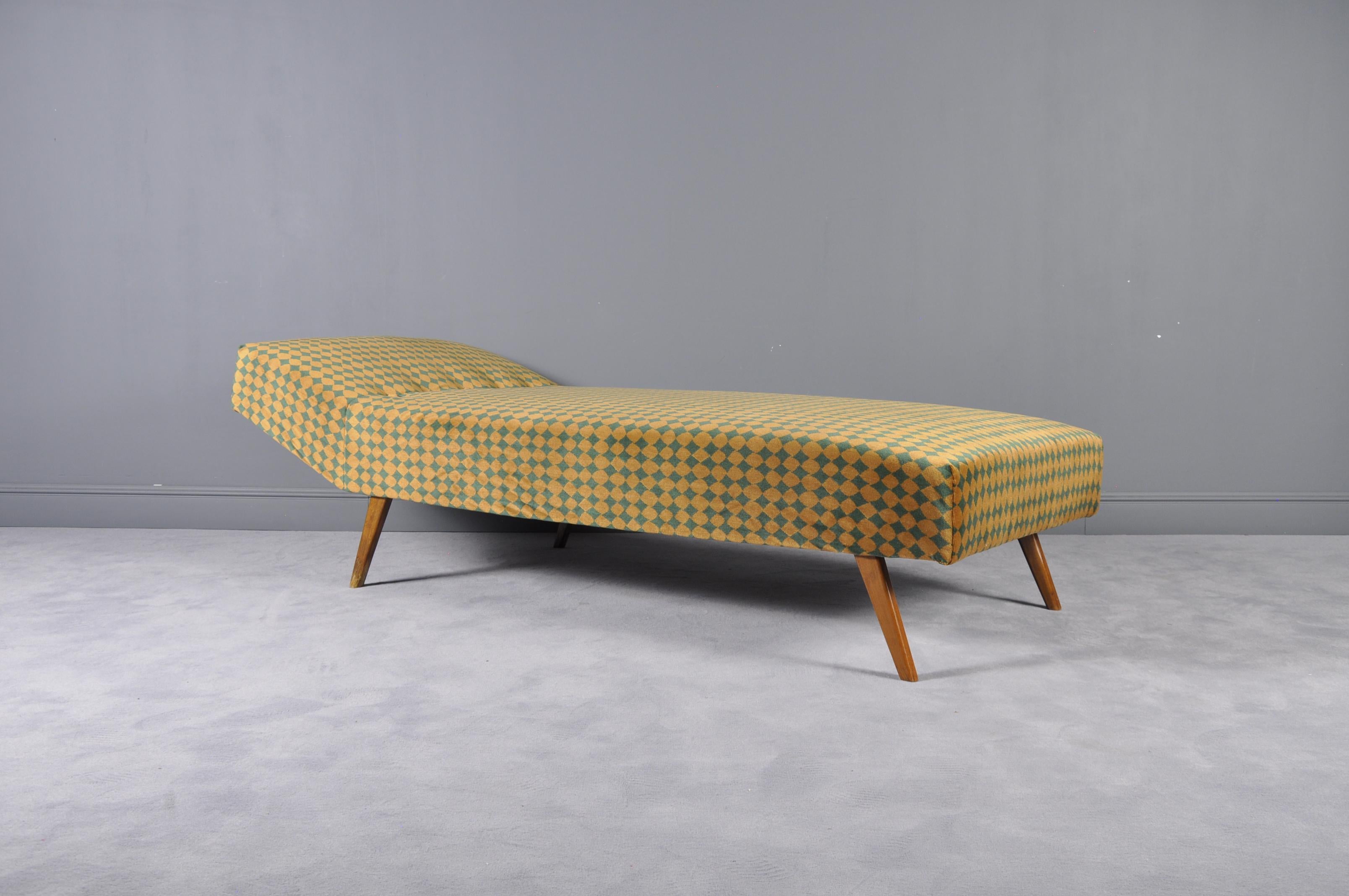 Amazing, 1950s Minimalist daybed, unknown designer, very unique piece, freestanding, new upholstery and new fabric, very good condition. Heavy weight mattress with innerspring system, best condition.
