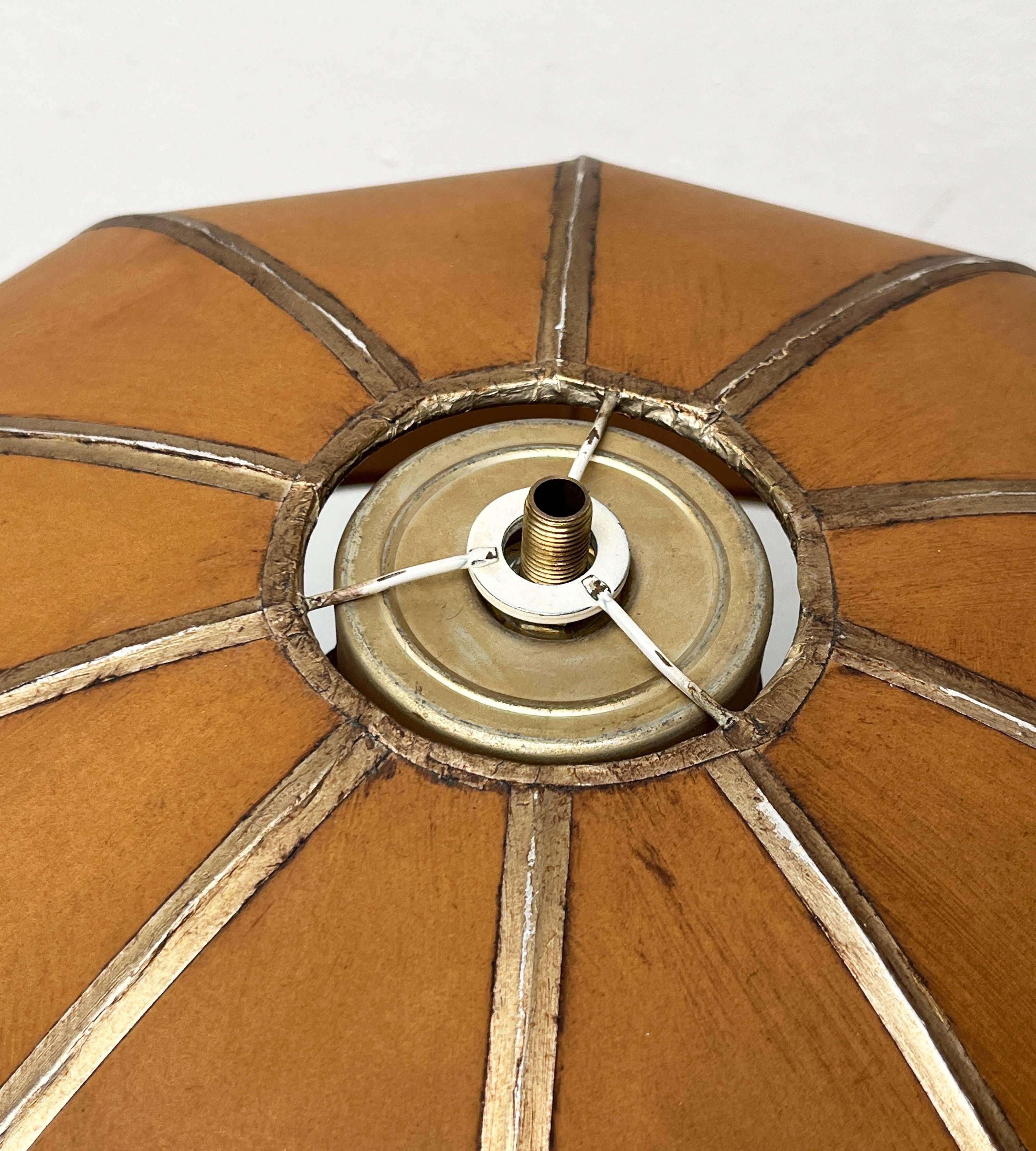 Lámpara de sobremesa de latón estilo Hollywood Regency alemán moderno de mediados de siglo de Goldkant en venta 11