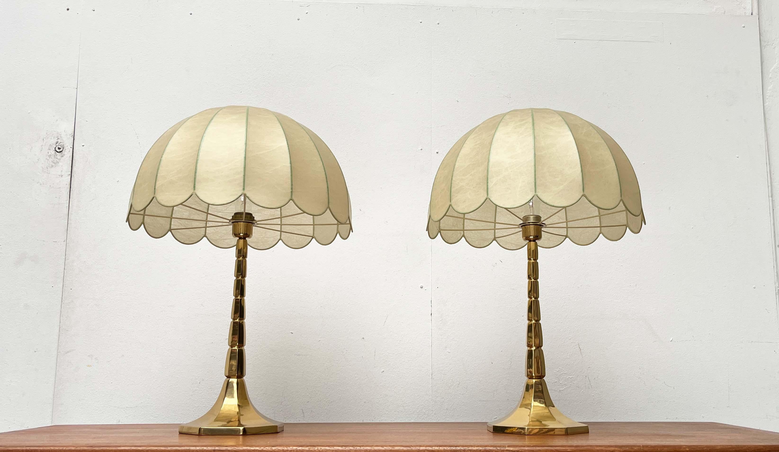 Mid-Century Modern Deutsch Hollywood Regency Stil Messing Tischlampen Goldkant im Angebot 6