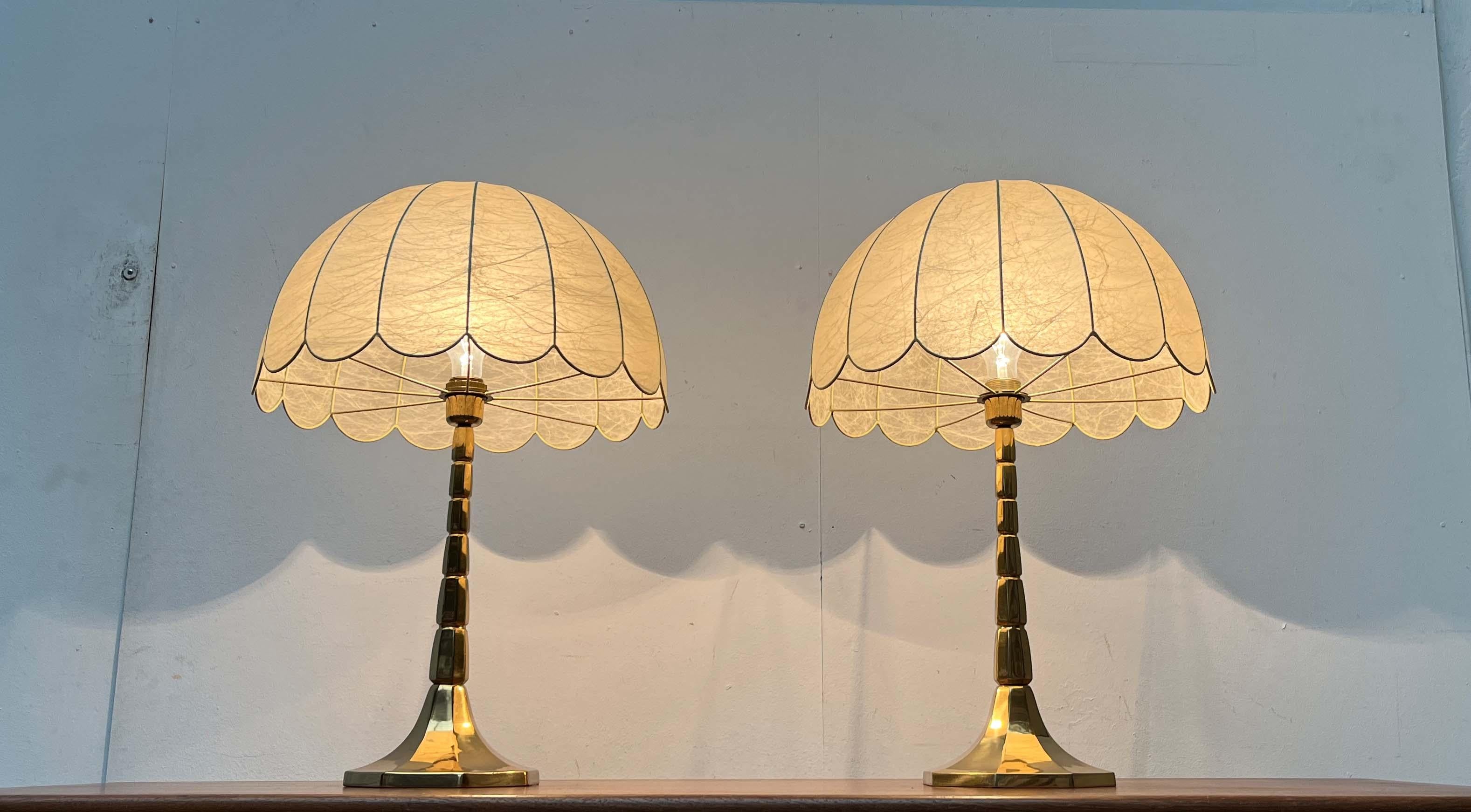 Mid-Century Modern Deutsch Hollywood Regency Stil Messing Tischlampen Goldkant im Angebot 1