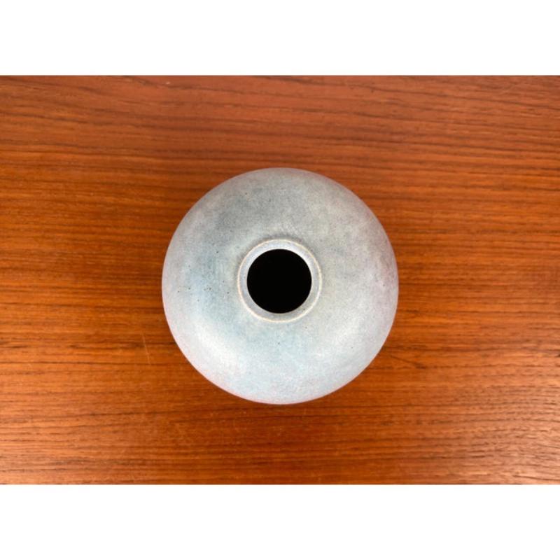 Mid-Century Modern German Minimalist Studio Pottery Vase by Elisabeth, 1960s For Sale 2