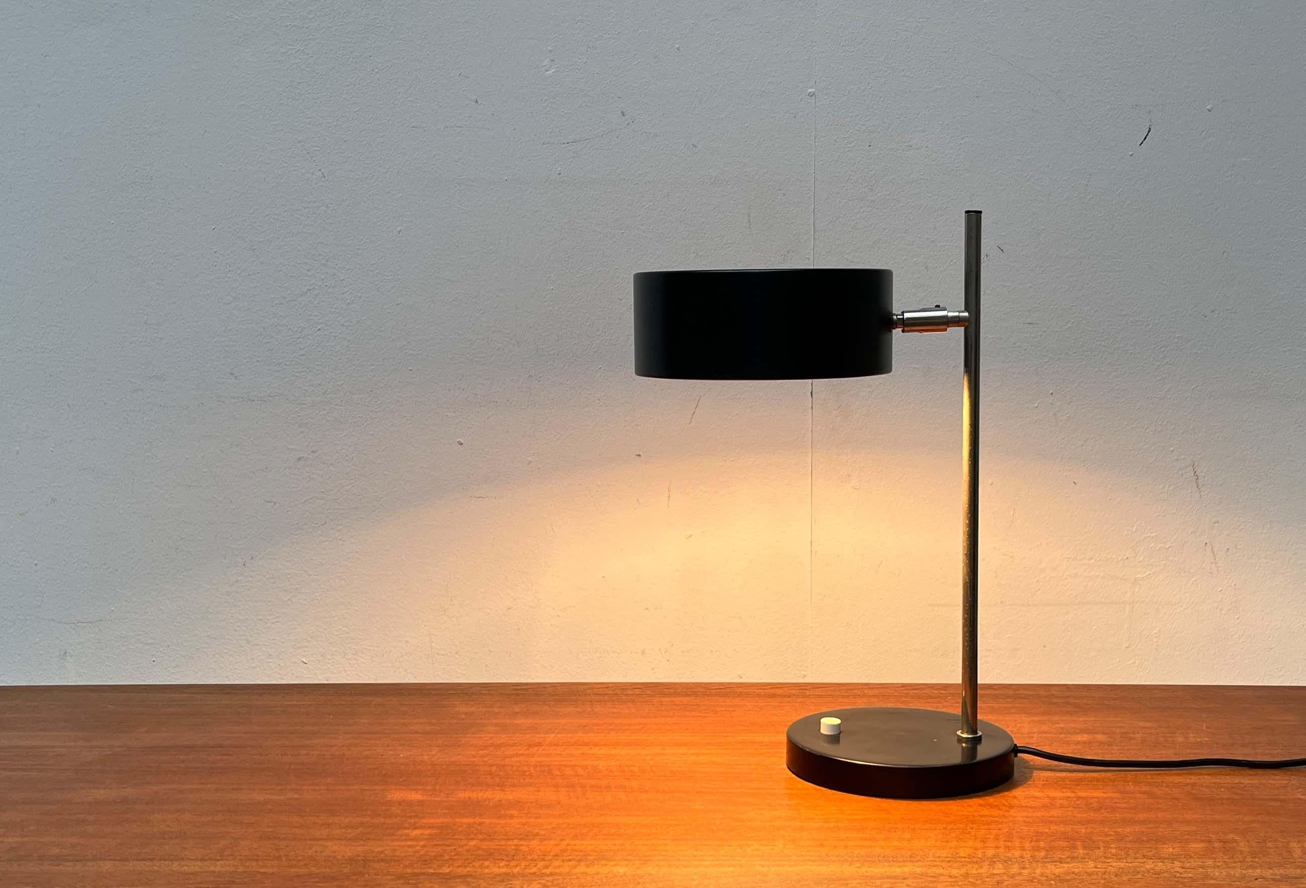 Mid-Century Modern Lampe de table minimaliste allemande Modernity, années 1960 en vente