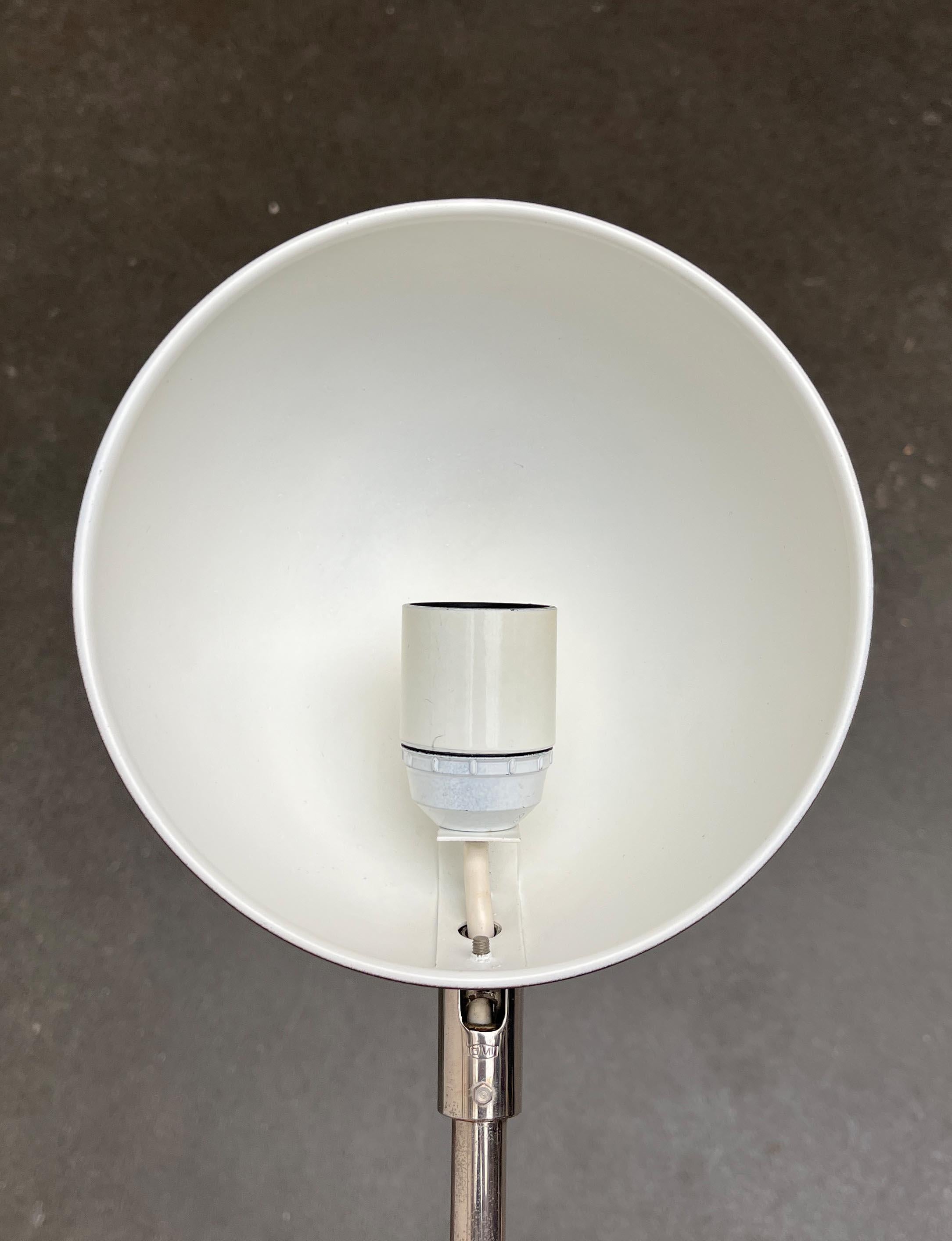 Deutsche minimalistische Mid-Century-Modern-Wandleuchte von Beisl, 1960er Jahre im Angebot 10