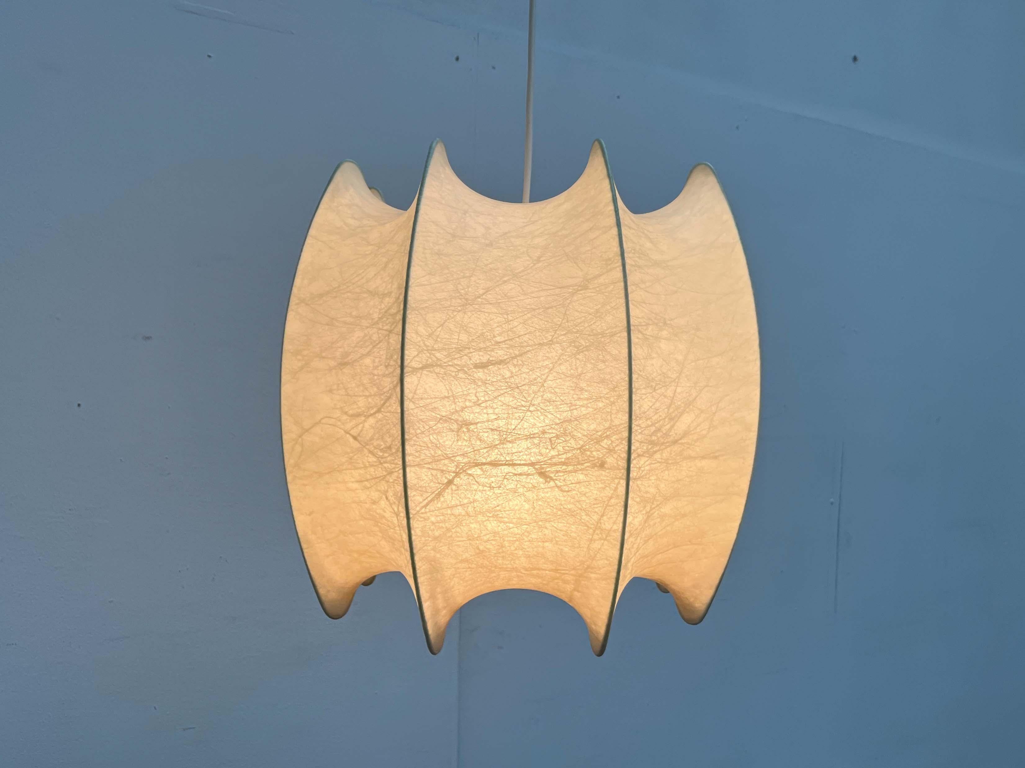 Lampada a sospensione Nybro Cocoon della Germania di metà secolo Friedel Wauer Goldkant in vendita 8