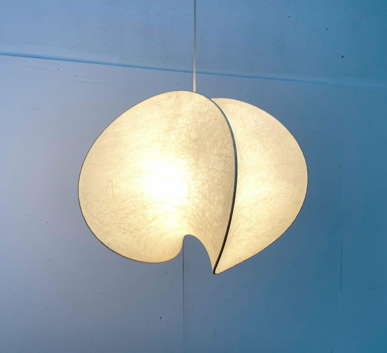 Lámpara colgante alemana de mediados de siglo Orsa Friedel Wauer Goldkant en venta 8