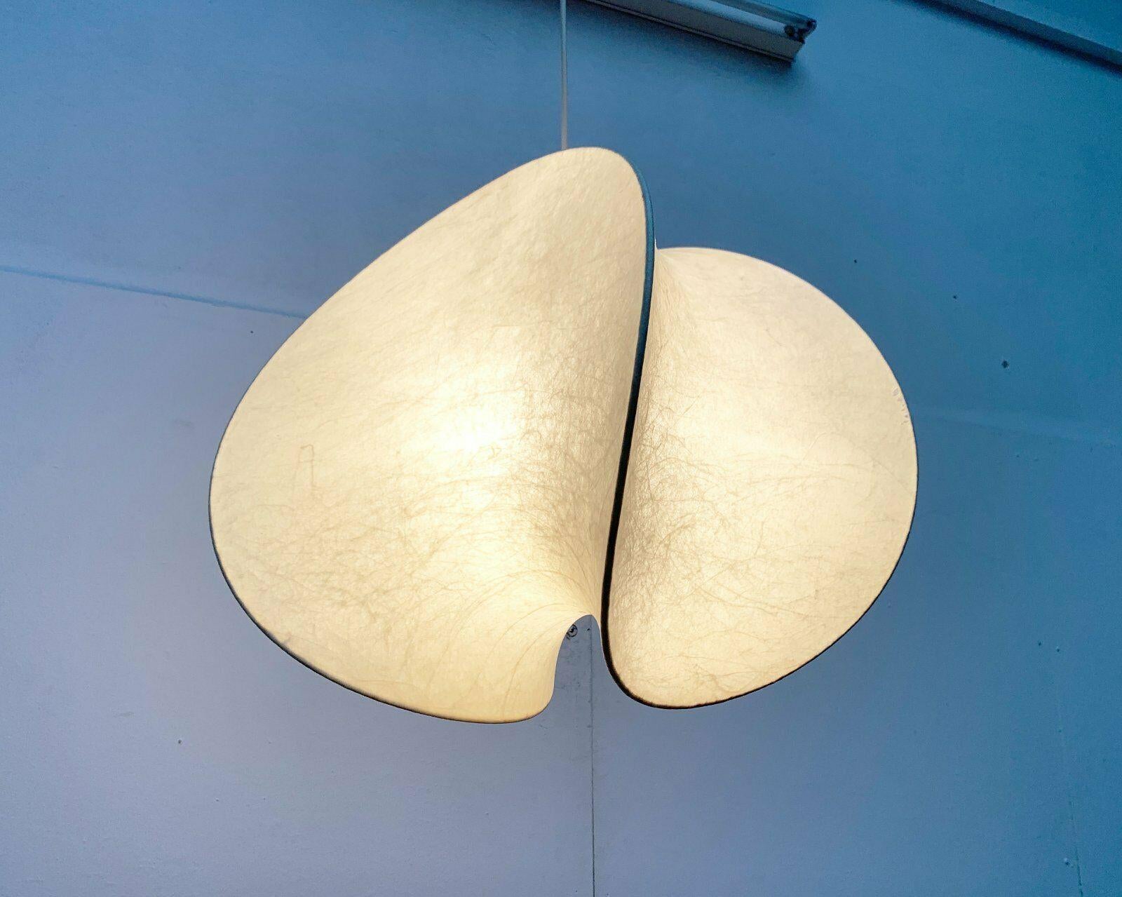 Lámpara colgante alemana de mediados de siglo Orsa Friedel Wauer Goldkant Alemán en venta