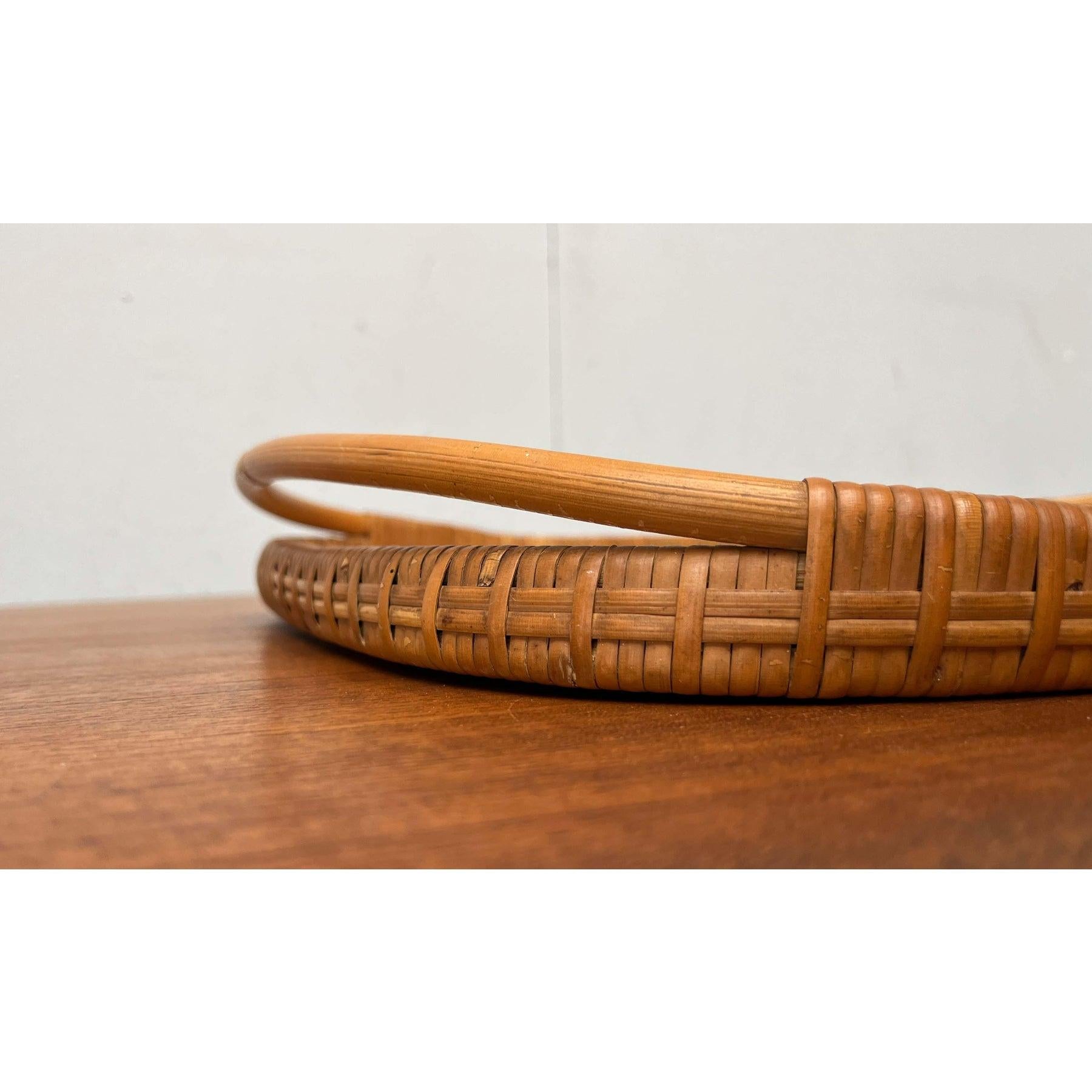 Mid-Century Modern German Rattan Tray, 1960s In Good Condition For Sale In Hamburg, DE
