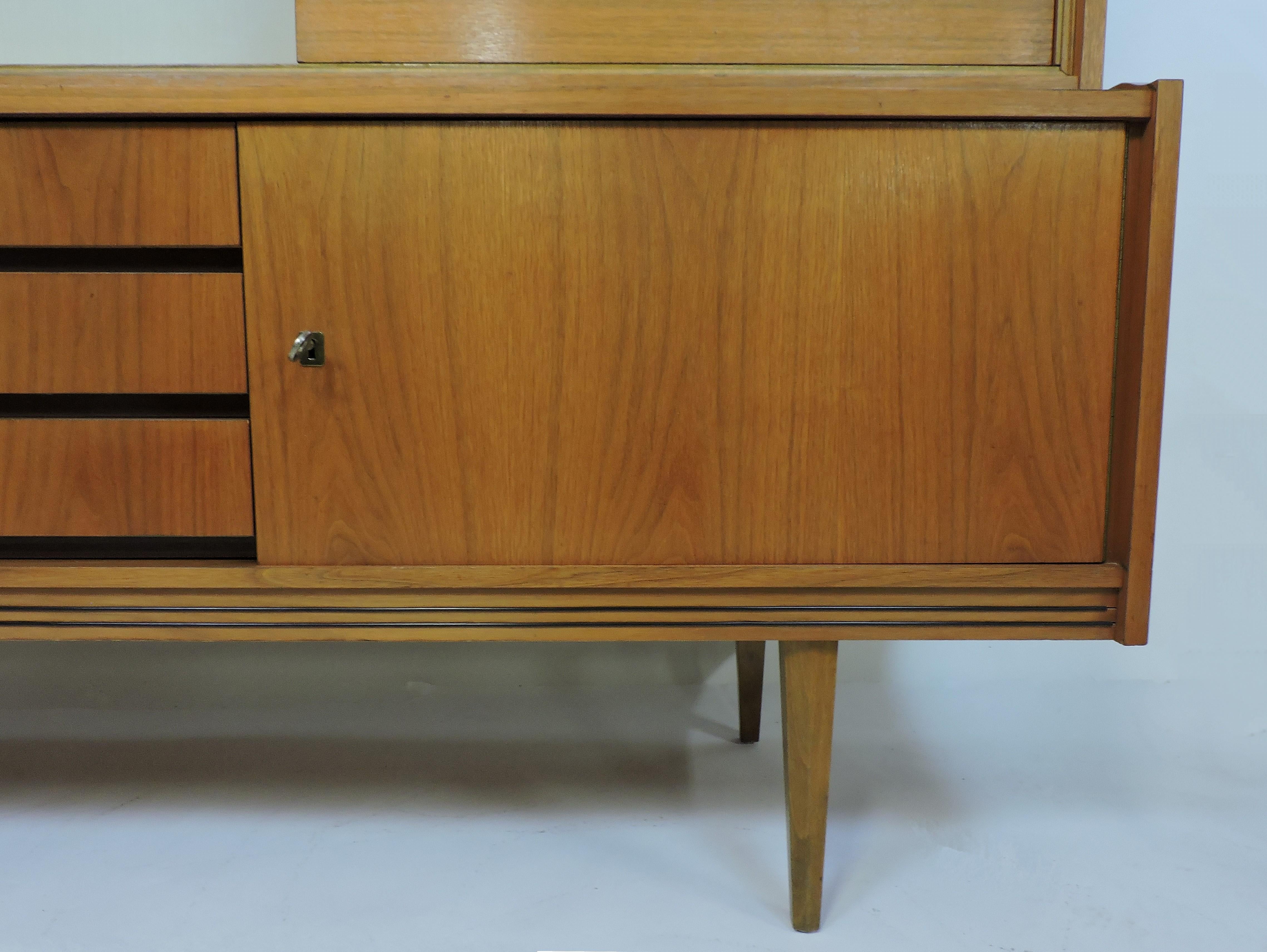 Mid-Century Modern German Teak Credenza with Hutch Munker Modell Danish Style In Good Condition In Chesterfield, NJ