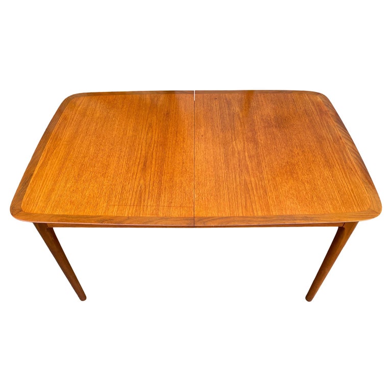 MidCentury Modern German Teak Dining Table with 4 Leaves by Lübke at