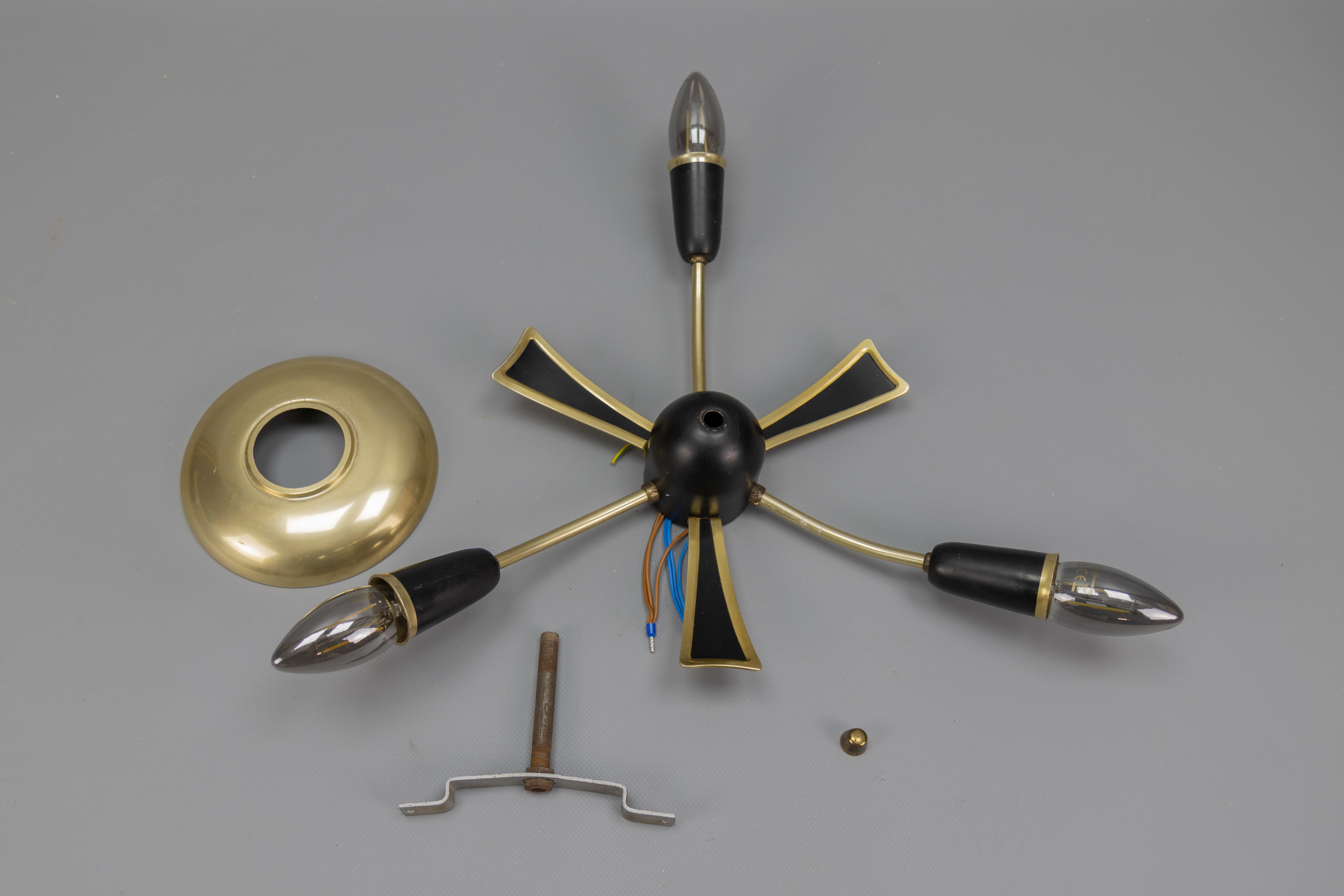 Sputnik Modern tedesco a tre bracci in nero e oro, anni '50 in vendita 10