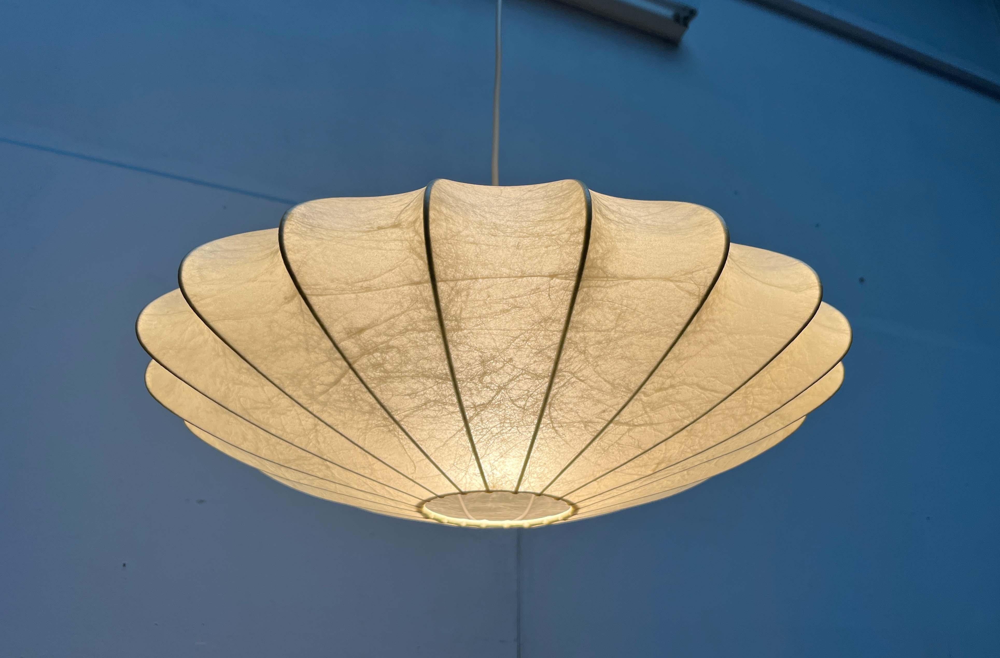 Mid-Century Modern German UFO Cocoon Pendant Lamp Friedel Wauer Goldkant 1960s im Angebot 7