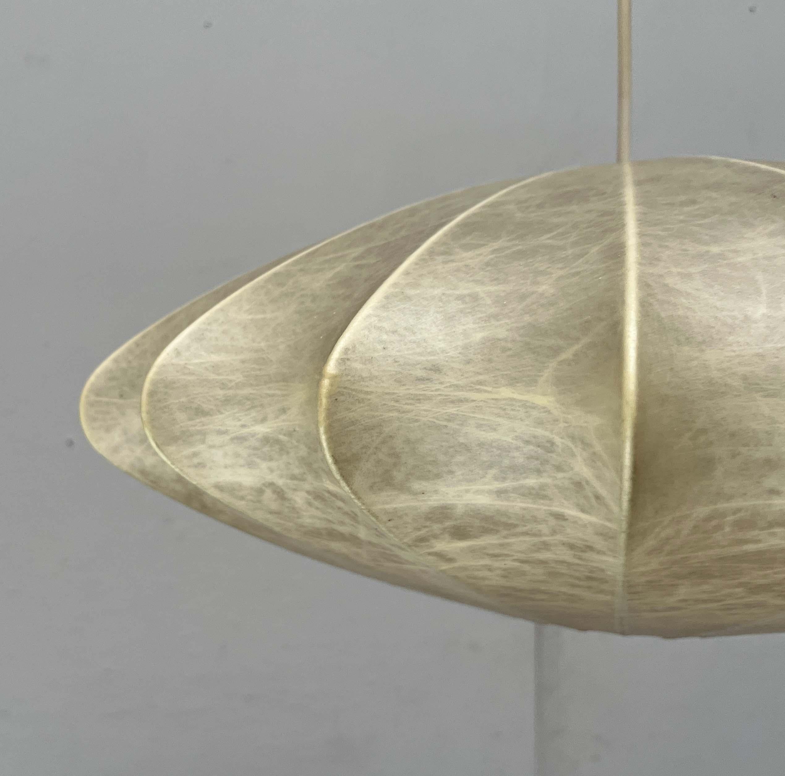Mid-Century Modern German UFO Cocoon Pendant Lamp Friedel Wauer Goldkant 1960s im Angebot 9