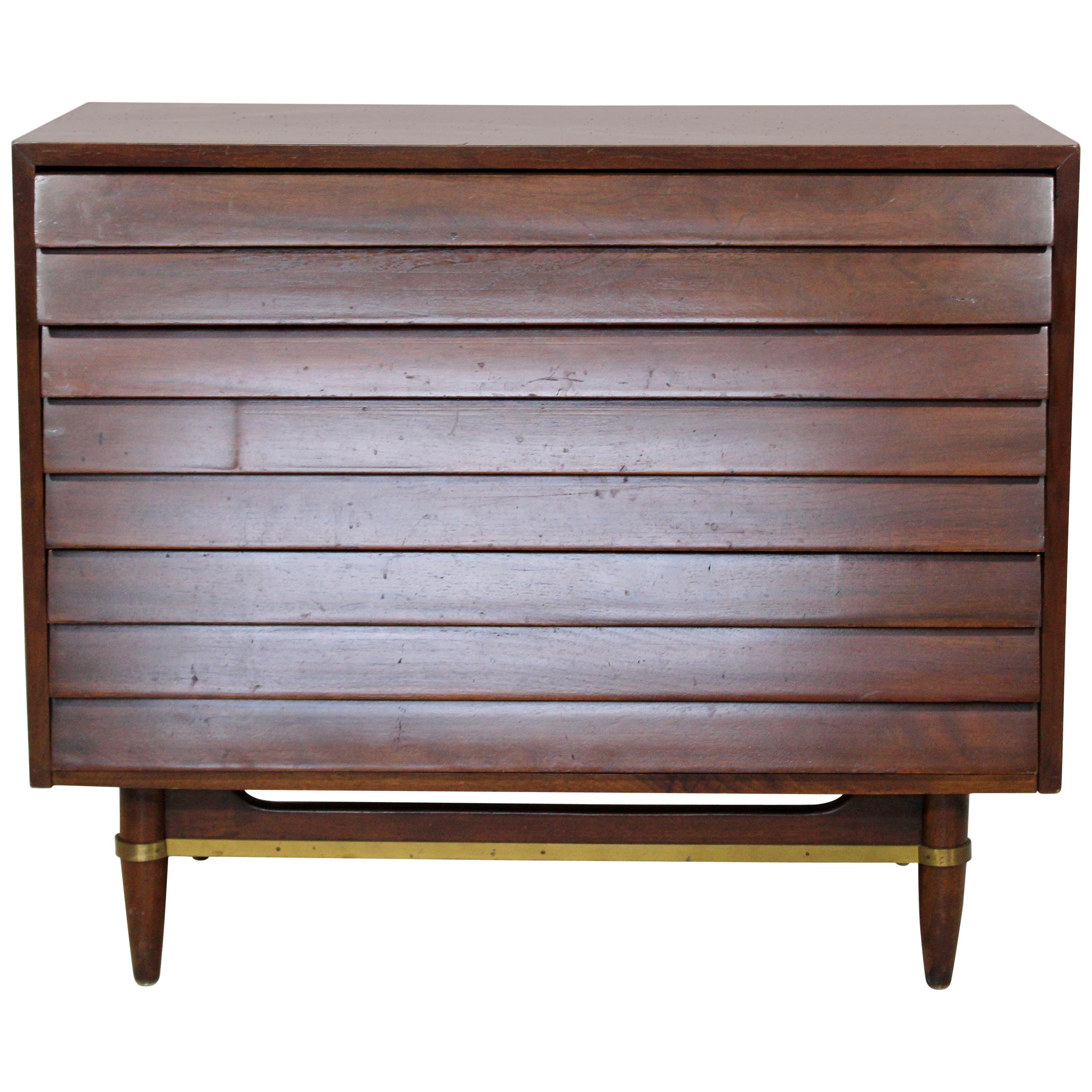 Mid-Century Modern Gershun American of Martinsville Walnut Lowboy Dresser, 1950s