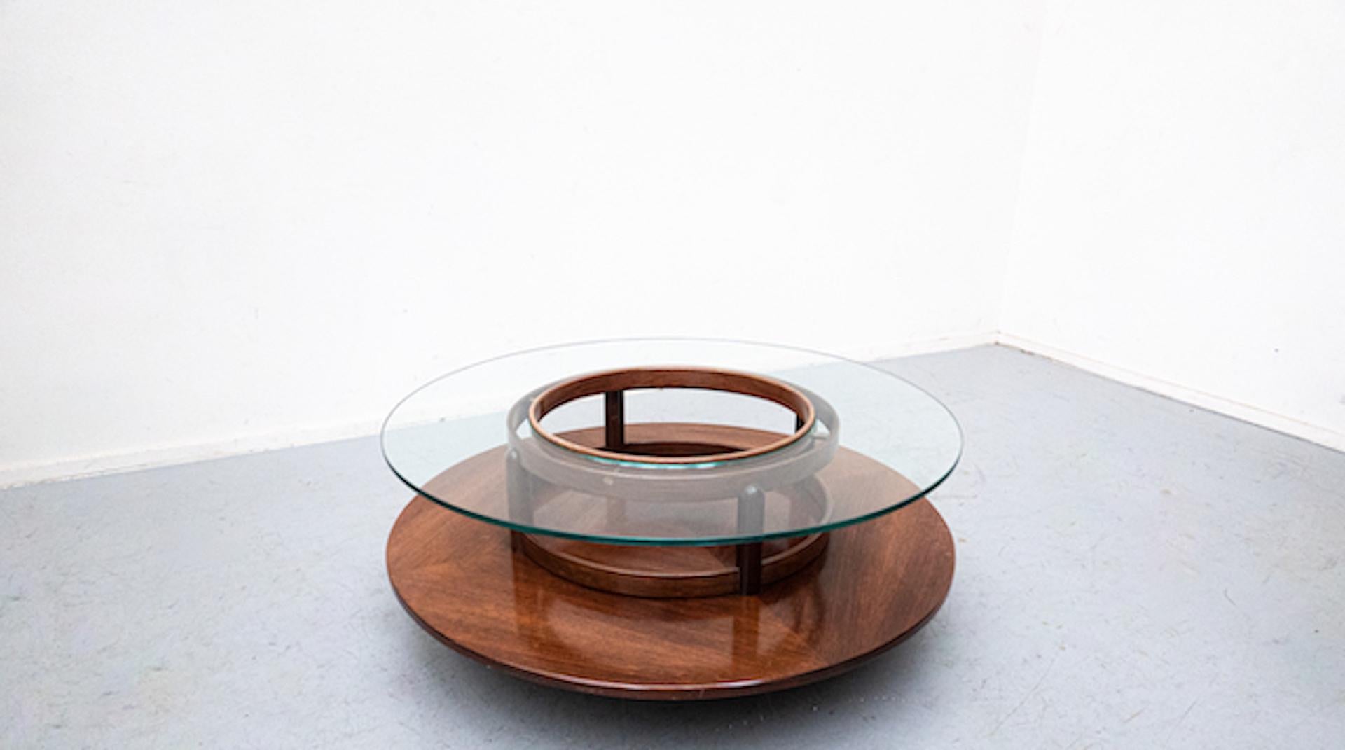 Italian Mid-Century Modern Gianfranco Frattini Round Coffee Table, Teak and Glass, 1950s