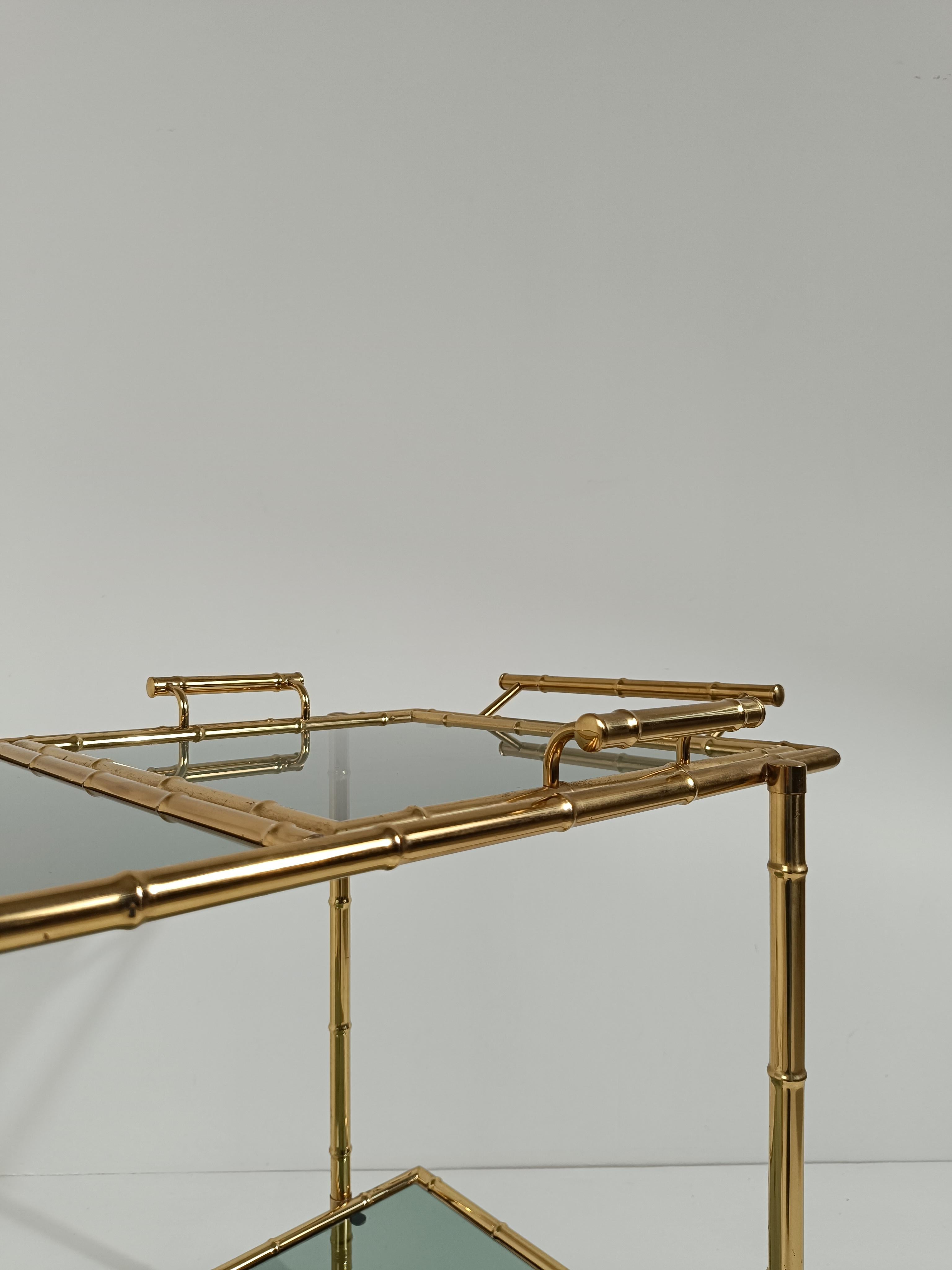 Mid-century modern Gilded Brass Faux Bamboo Bar Cart with Removable Tray Top 70s For Sale 4