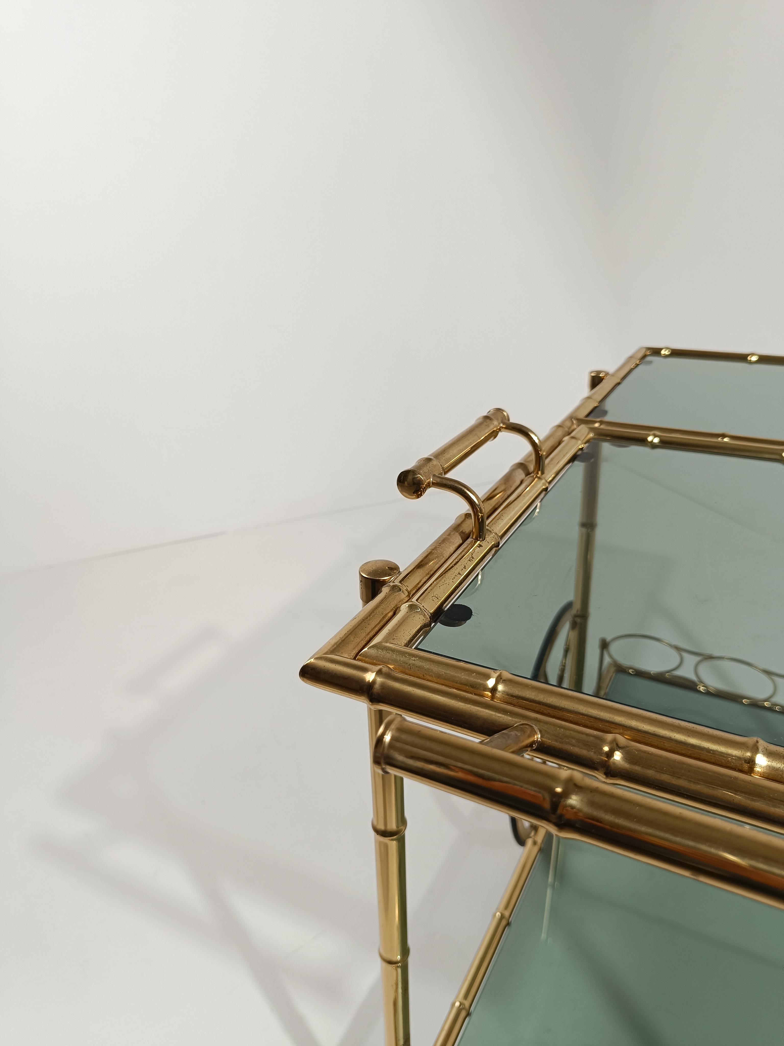 Mid-century modern Gilded Brass Faux Bamboo Bar Cart with Removable Tray Top 70s For Sale 10