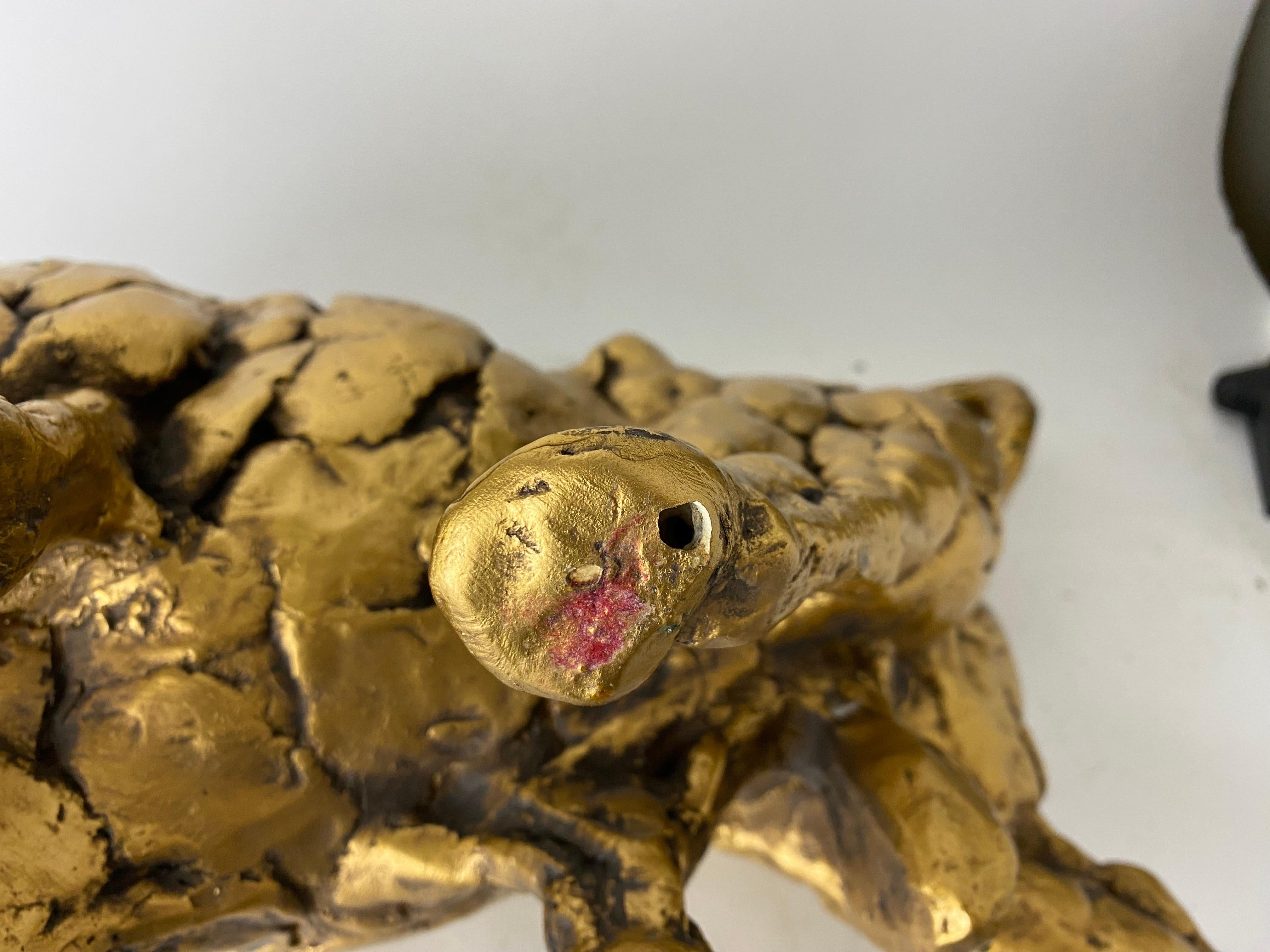 Sculpture de taureau en céramique dorée mi-siècle moderne en vente 4