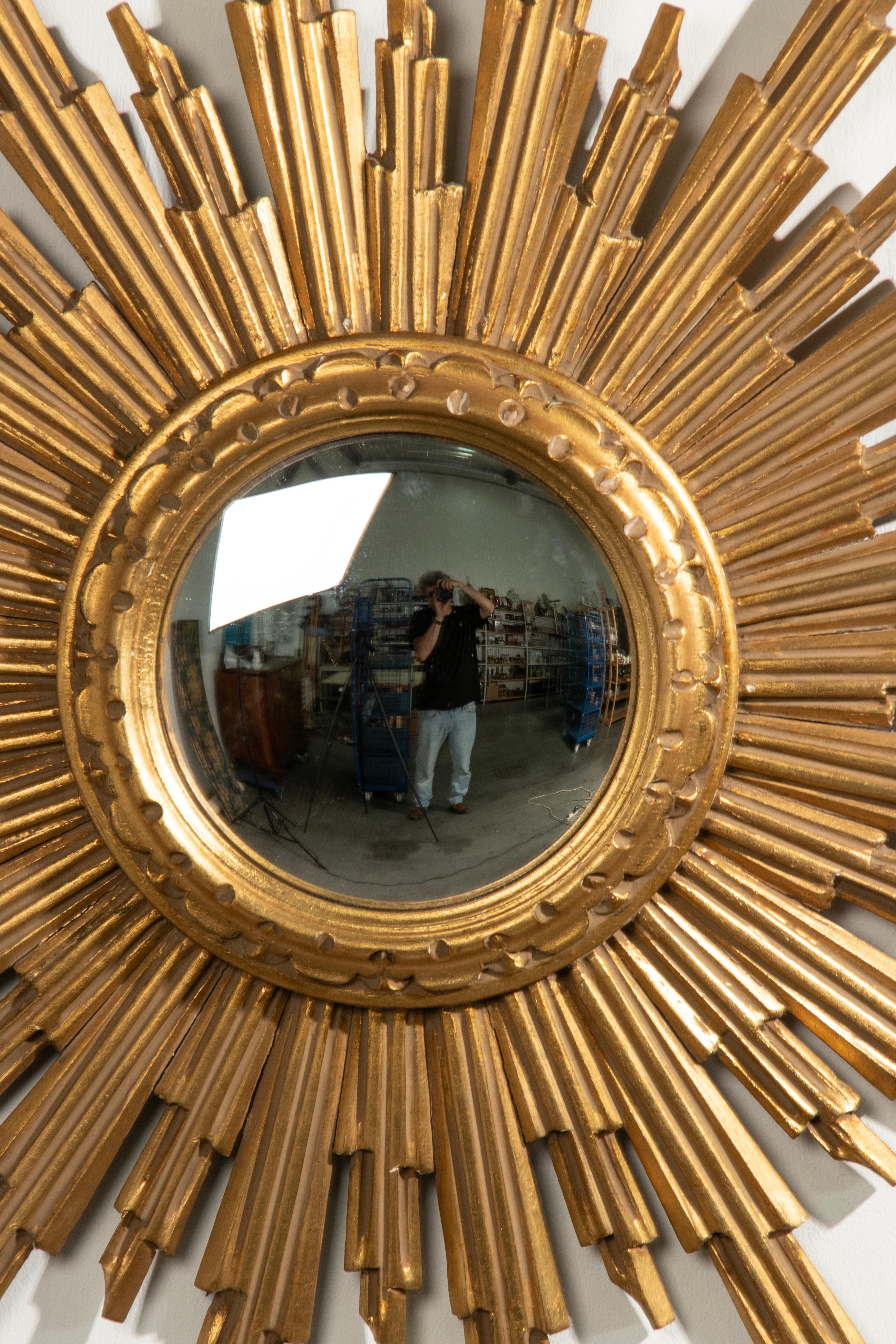 Mid-Century Modern Gilded Wooden Carved Convex Sunburst Mirror  For Sale 12