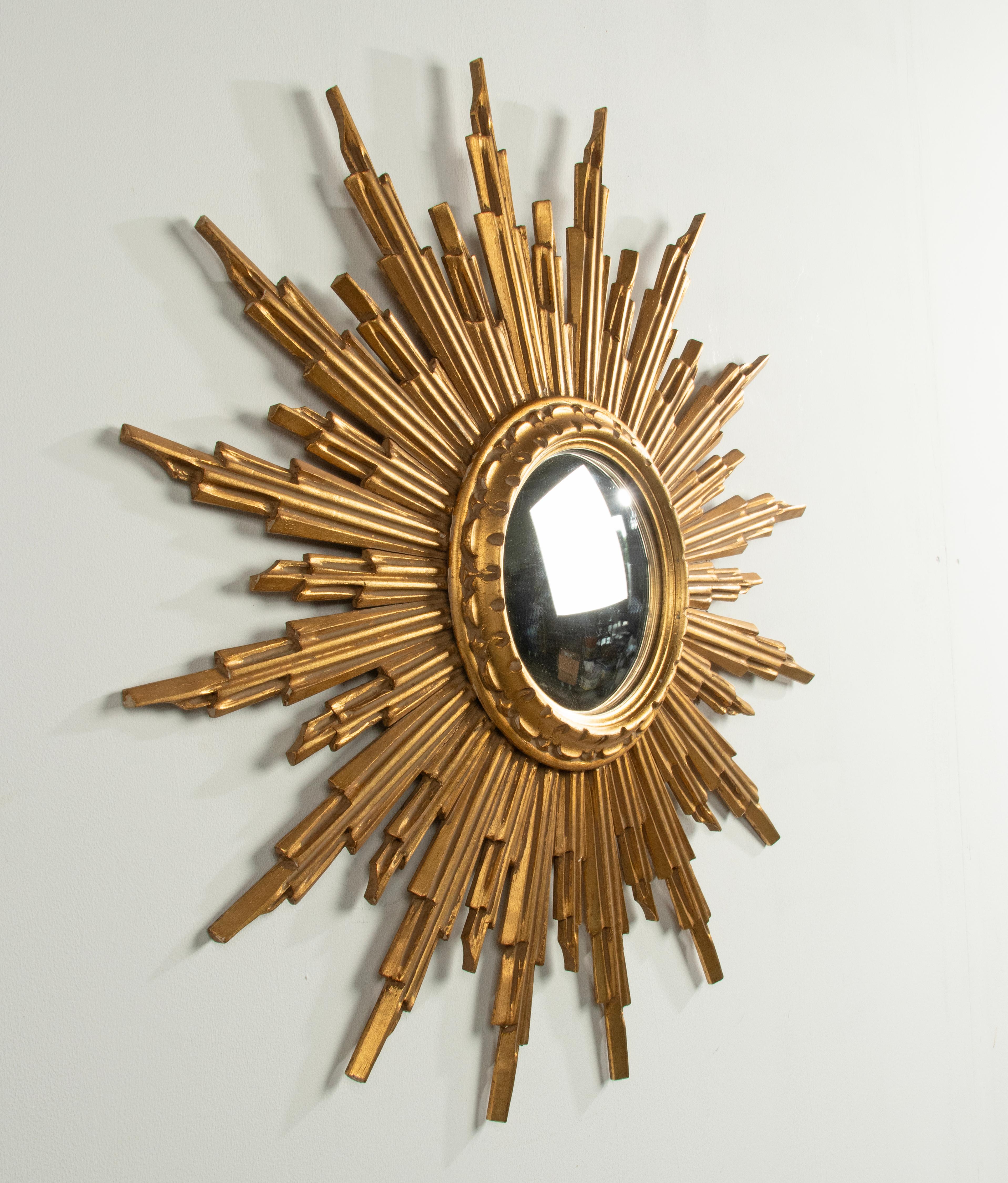 Mid-Century Modern Gilded Wooden Carved Convex Sunburst Mirror  For Sale 1