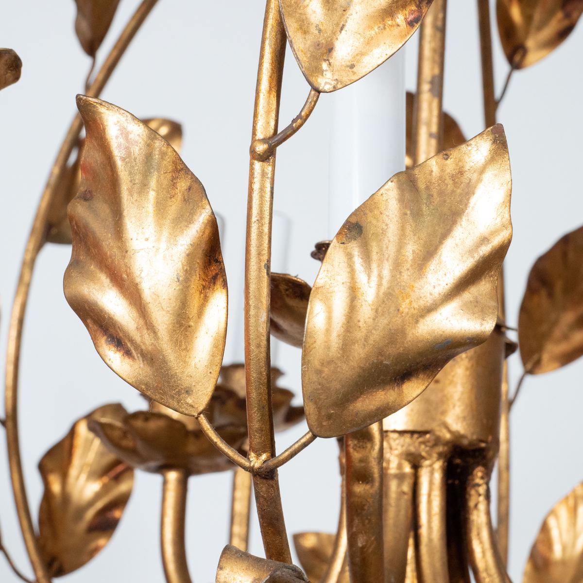 Lustre moderne du milieu du siècle en métal doré à motif de feuillage en vente 3