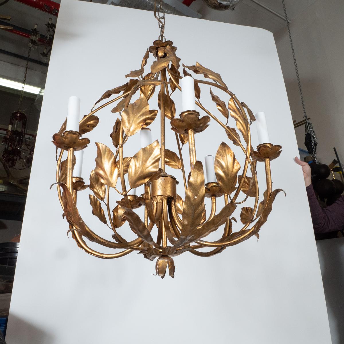 Lustre moderne du milieu du siècle en métal doré à motif de feuillage en vente 1