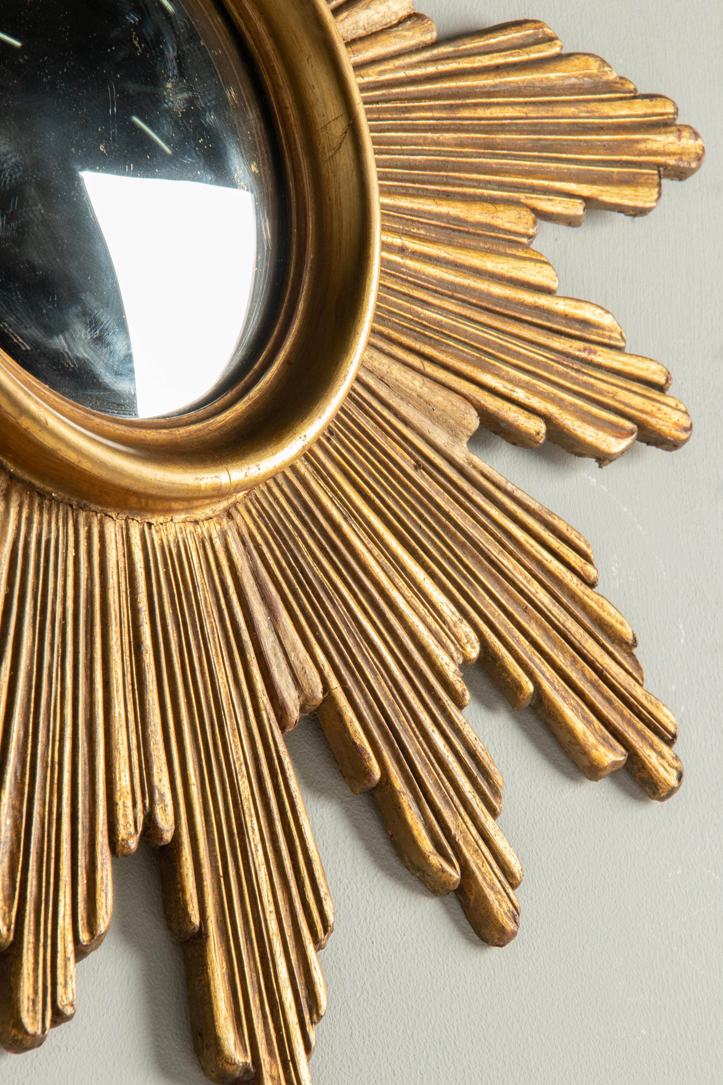 Miroir en bois sculpté convexe en forme de soleil, moderne du milieu du siècle en vente 6