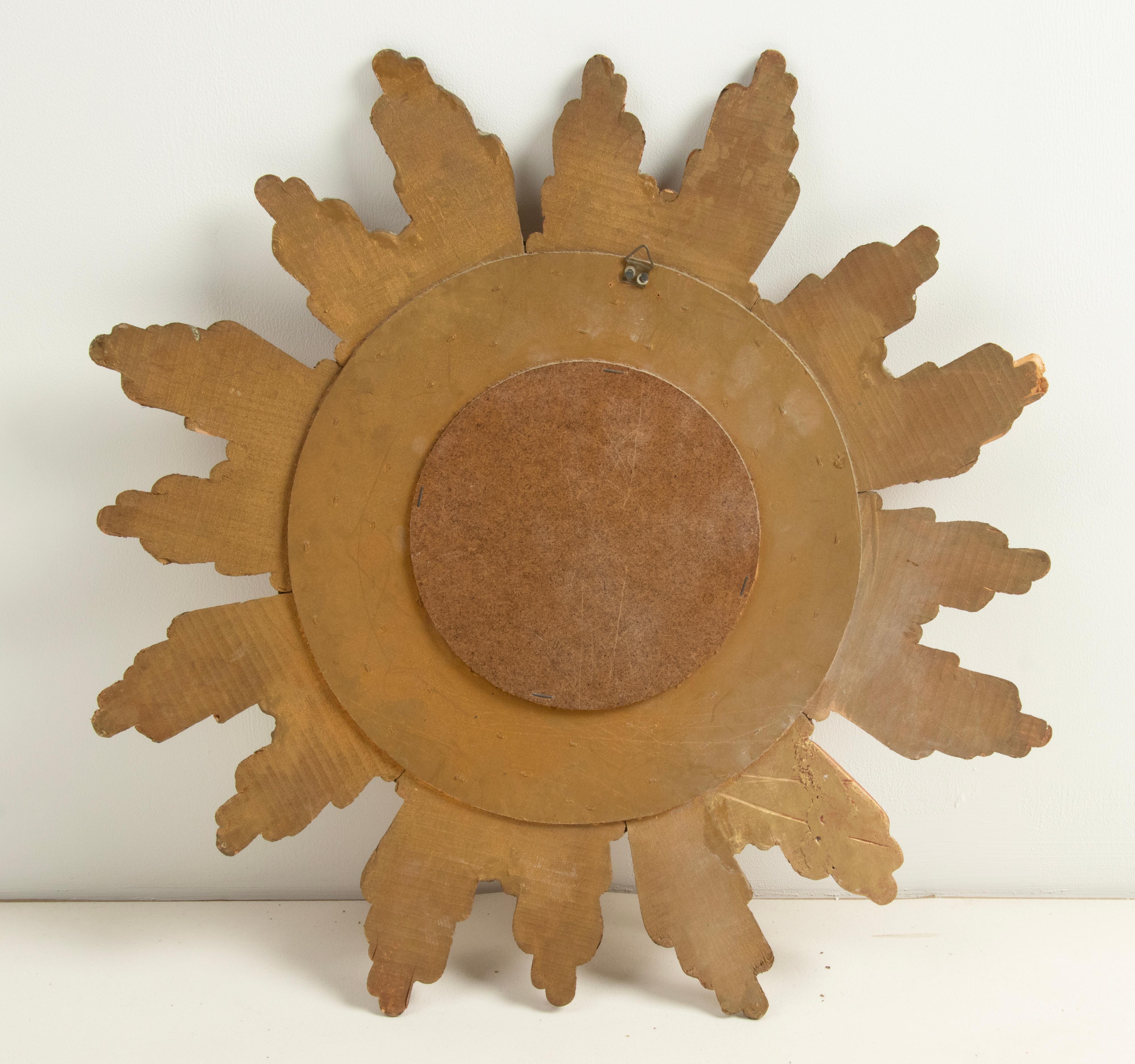 Mid-Century Modern Giltwood Carved Convex Sunburst Mirror For Sale 9