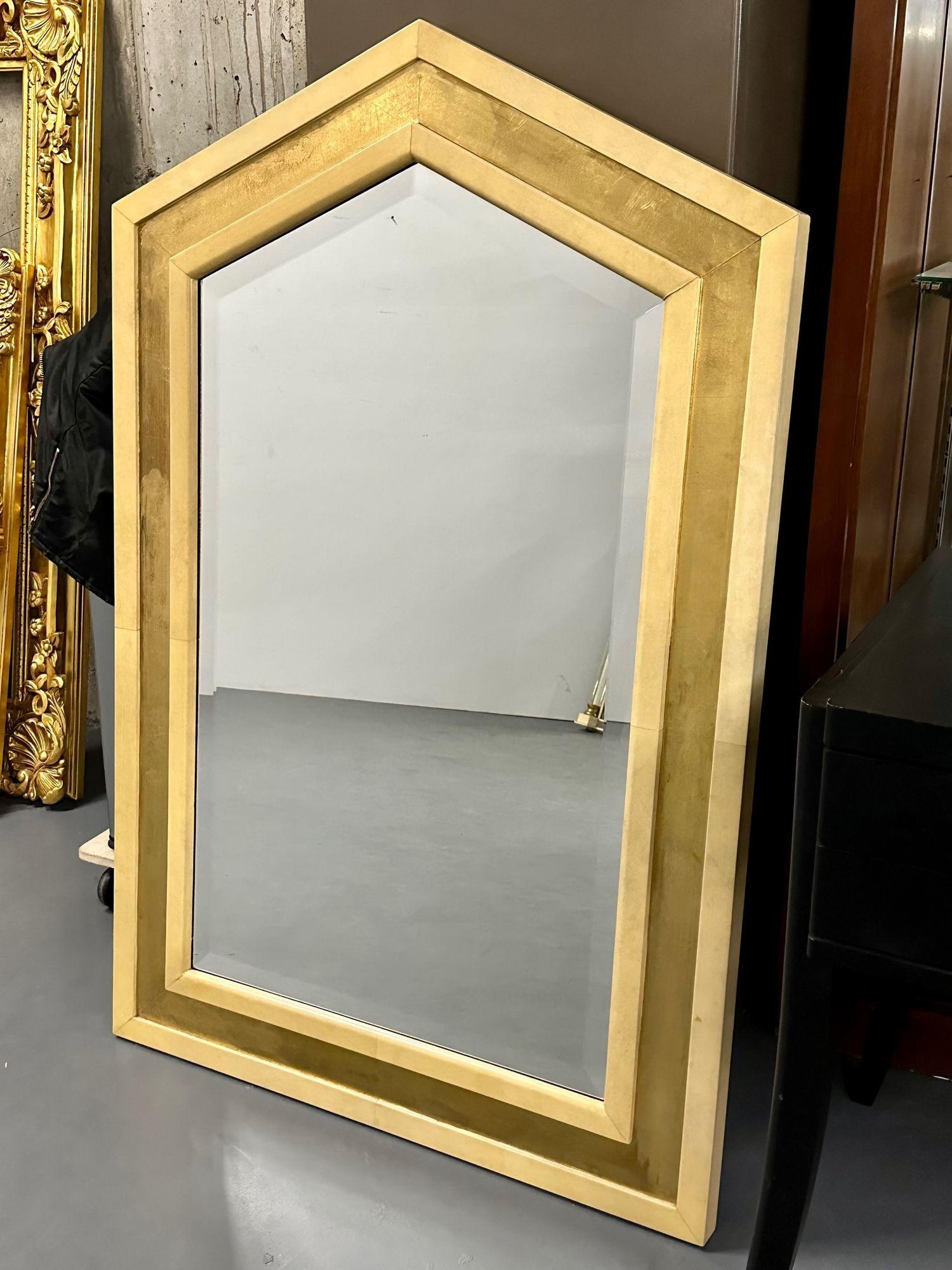 Miroir mural/console en bois doré mi-siècle moderne, parchemin, Italie en vente 7
