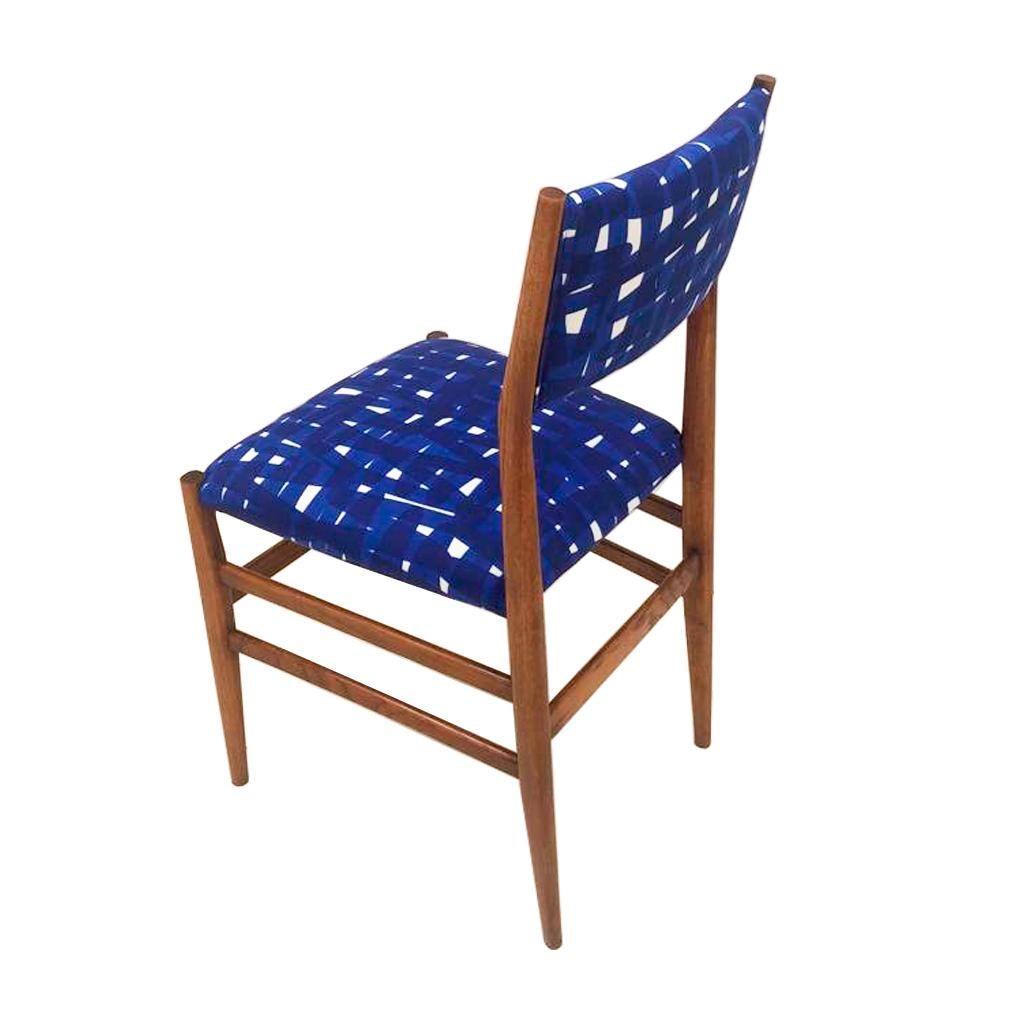 Midcentury Gio Ponti Set of Four ‘Leggera 646’ Ashwood Italian Chairs, 1951 For Sale 6